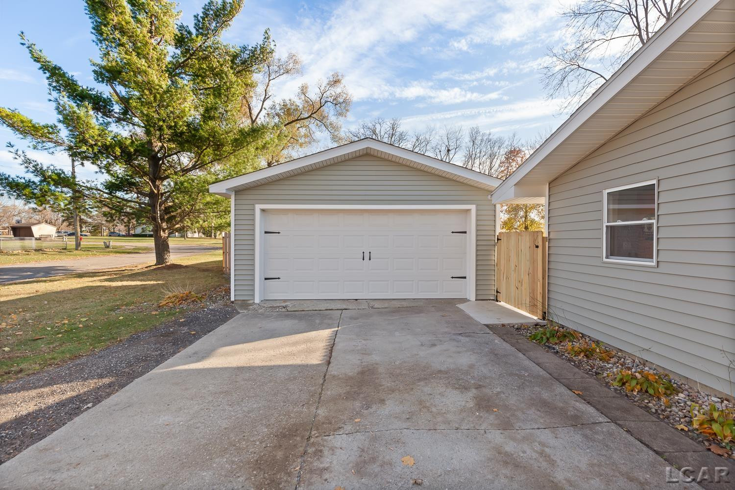 201 Bartlett Street, Clinton, MI 49236 — Photo 35