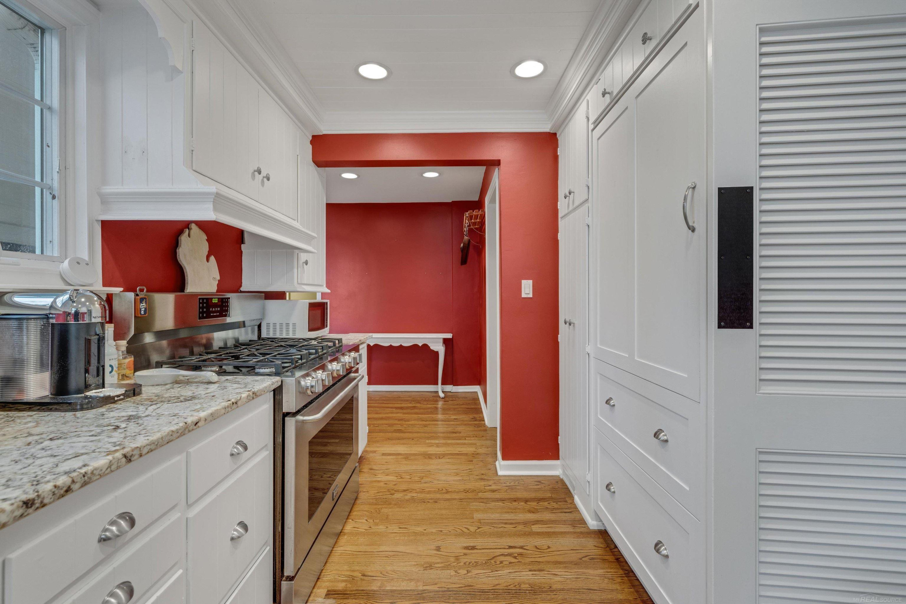 265 Williams Avenue, Grosse Pointe Farms, MI 48236 — Photo 24