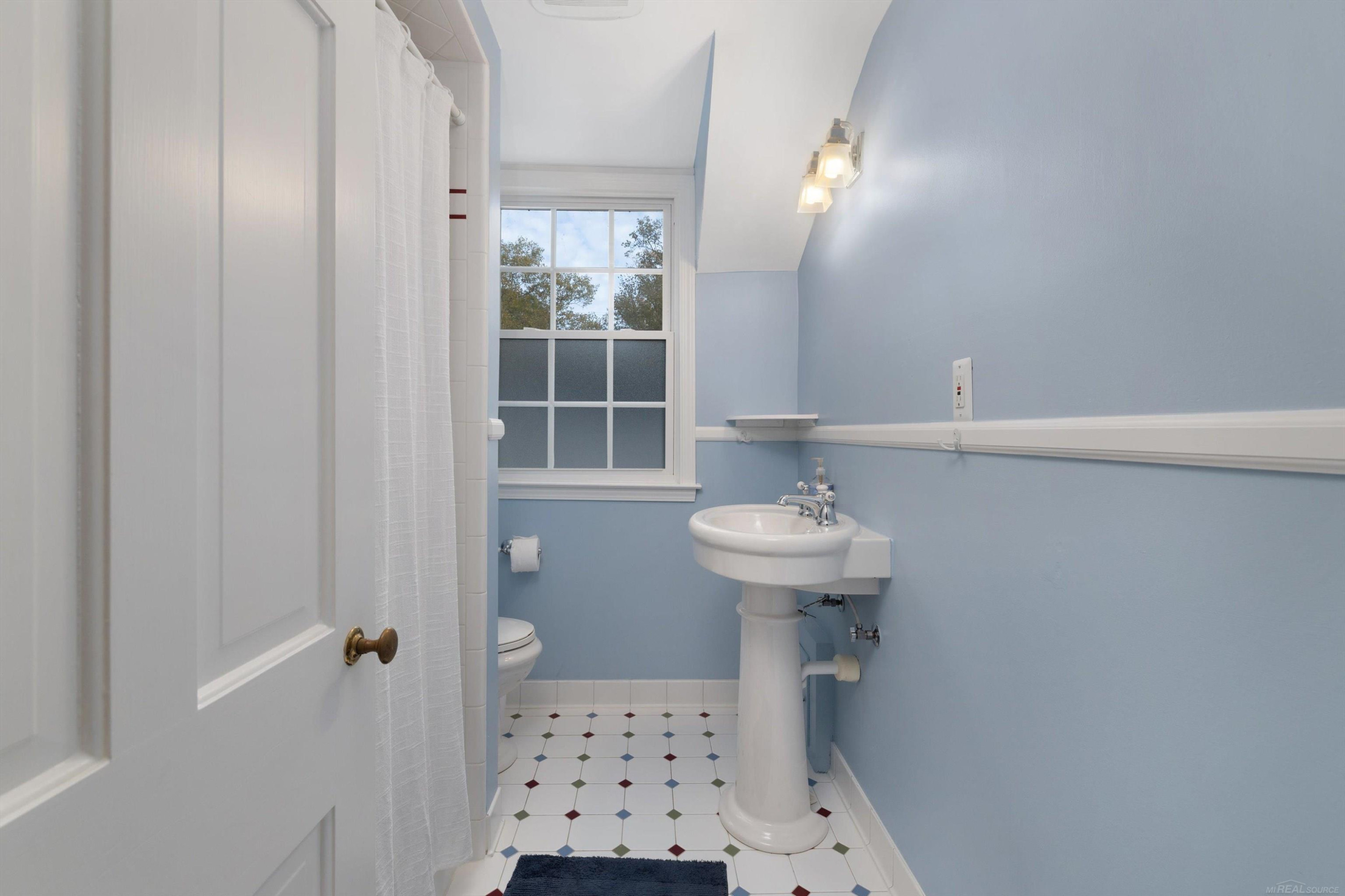 265 Williams Avenue, Grosse Pointe Farms, MI 48236 — Photo 40