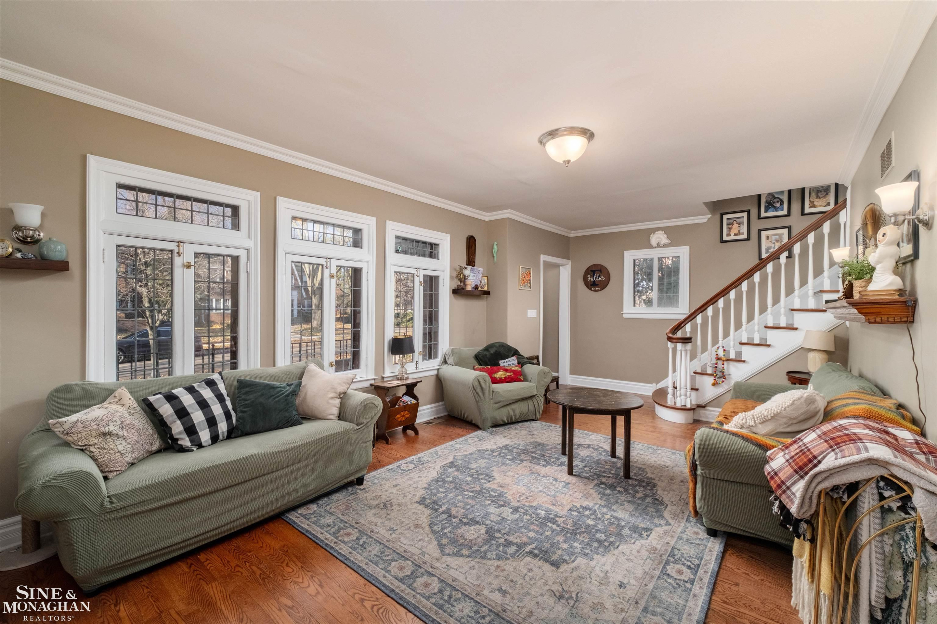 976 Lakepointe Street, Grosse Pointe Park, MI 48230 — Photo 5