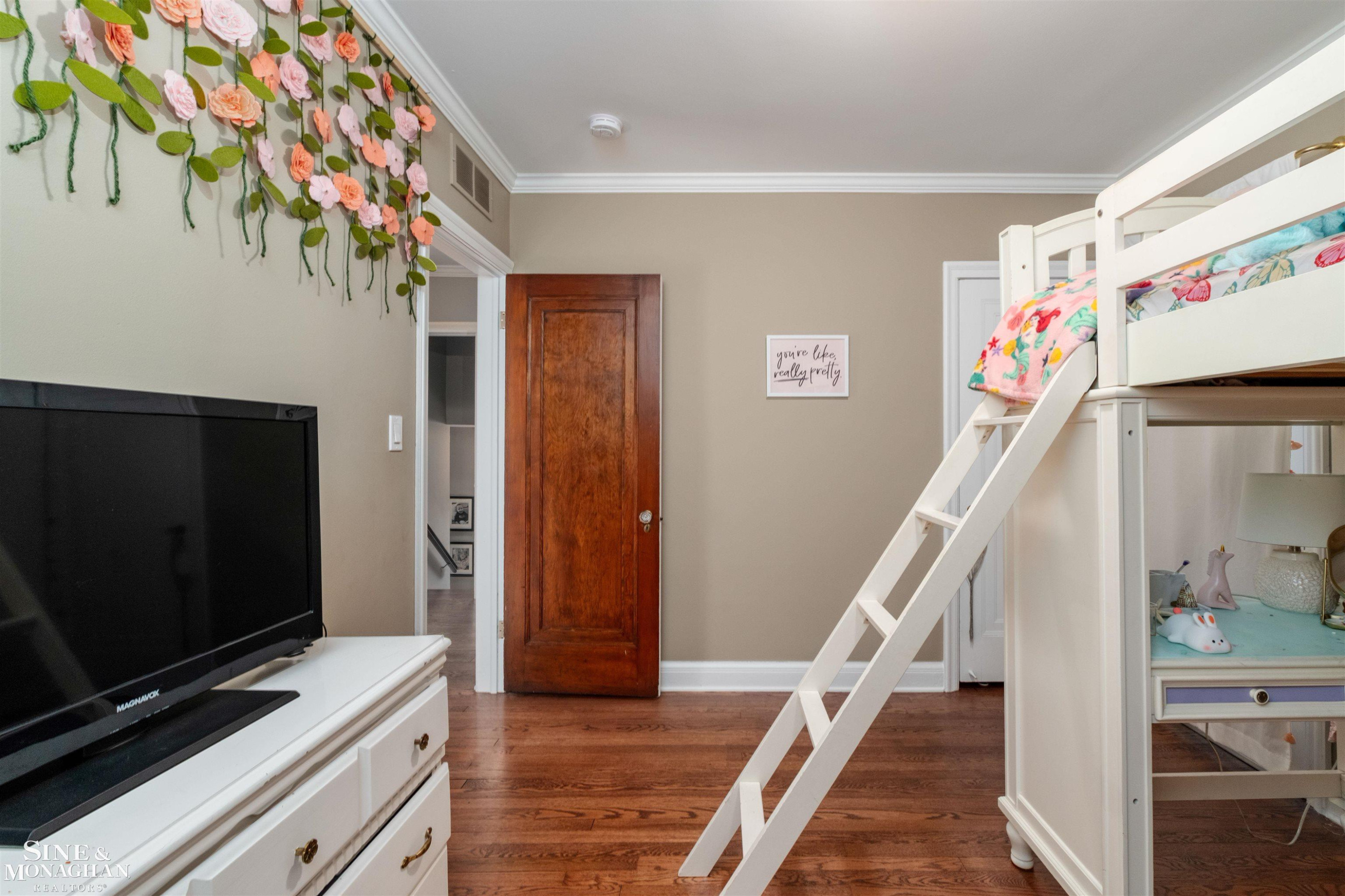 976 Lakepointe Street, Grosse Pointe Park, MI 48230 — Photo 19