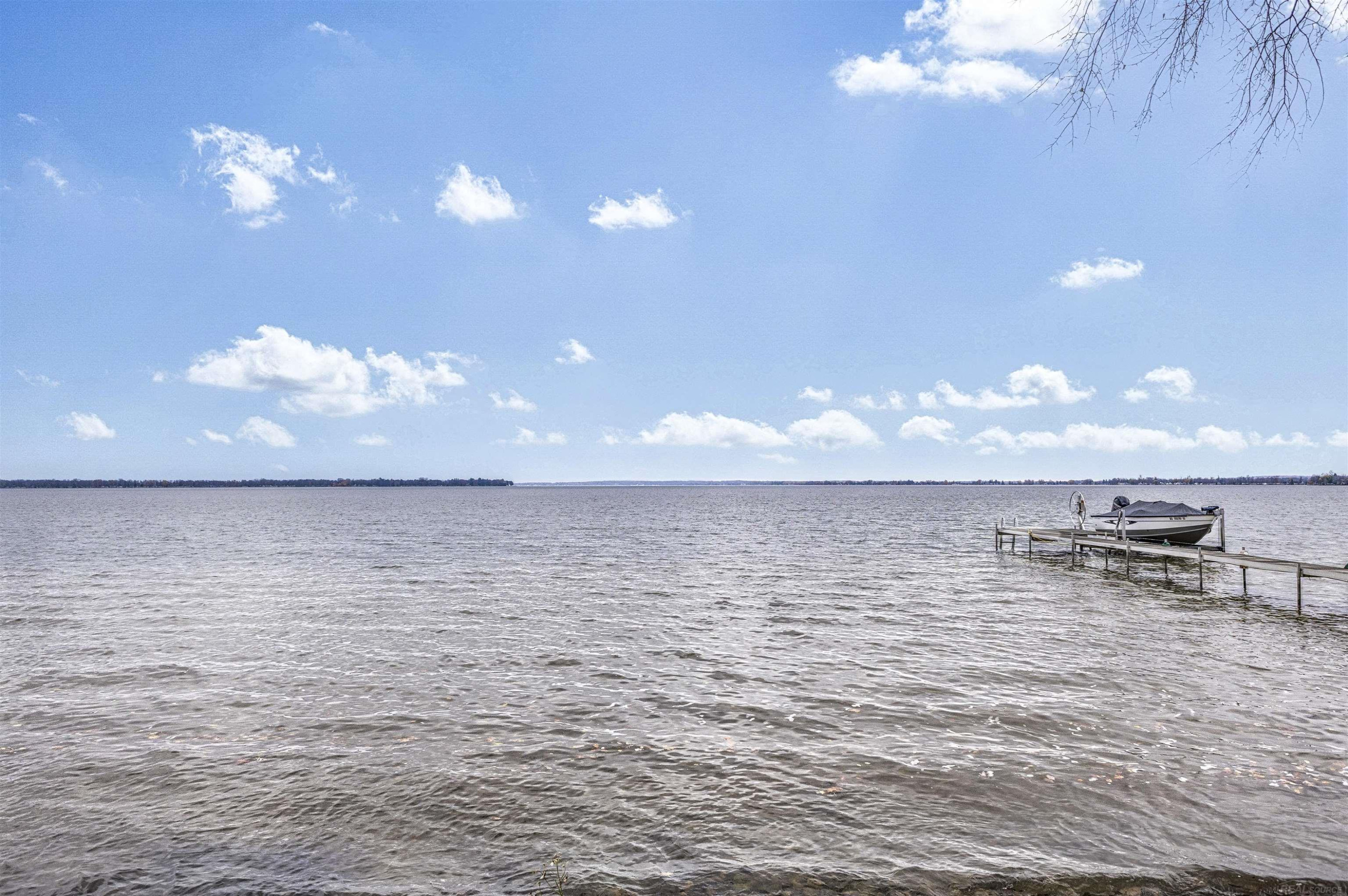 12315 E Houghton Lake Drive, Houghton Lake, MI 48629 — Photo 3