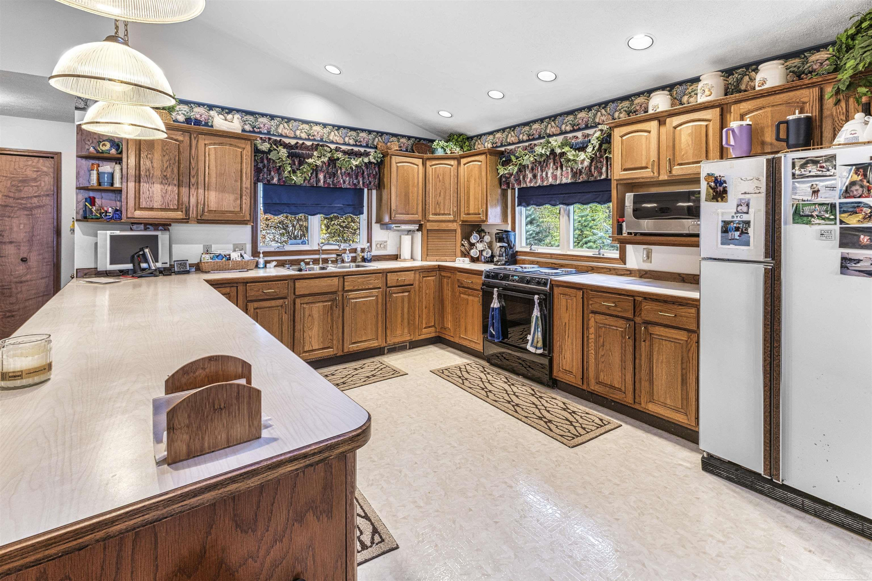 12315 E Houghton Lake Drive, Houghton Lake, MI 48629 — Photo 5