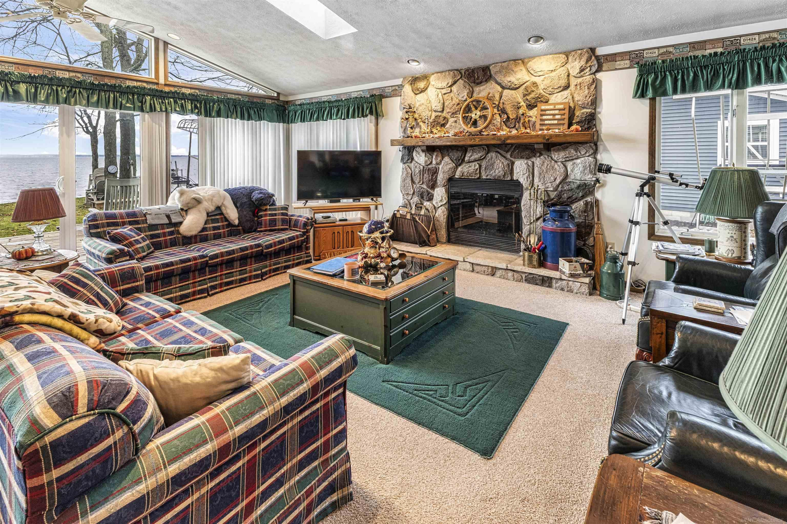 12315 E Houghton Lake Drive, Houghton Lake, MI 48629 — Photo 15
