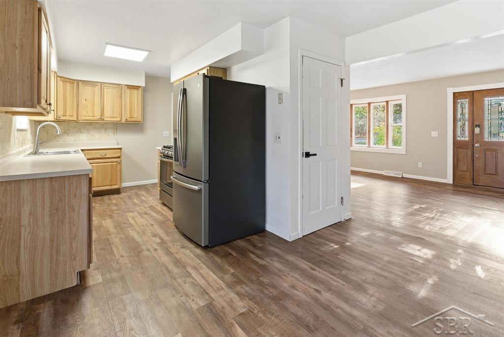 930 W Walter Road, Sanford, MI 48657 — Photo 6