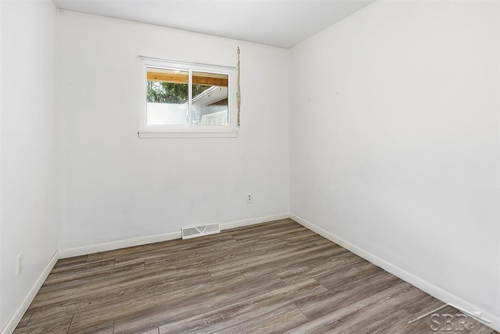 930 W Walter Road, Sanford, MI 48657 — Photo 13