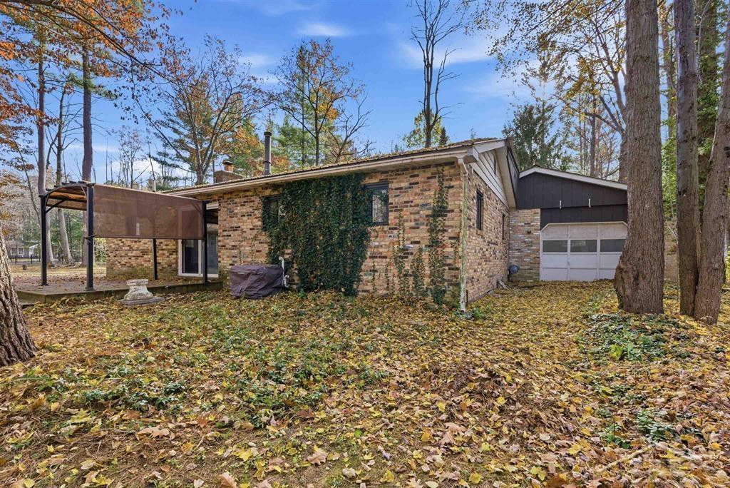 930 W Walter Road, Sanford, MI 48657 — Photo 25