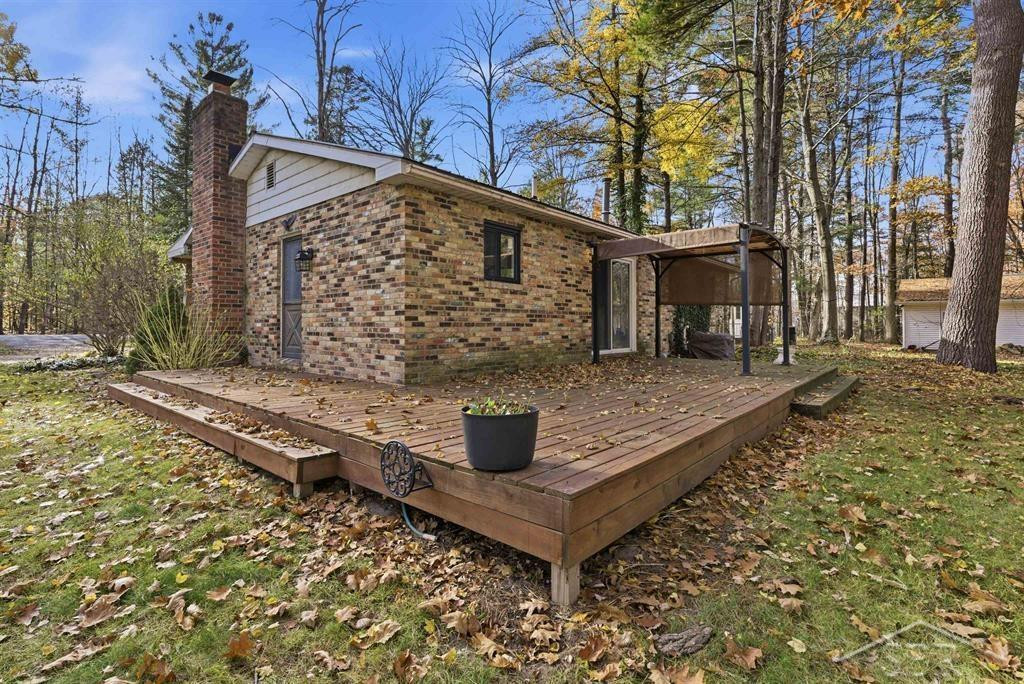 930 W Walter Road, Sanford, MI 48657 — Photo 26