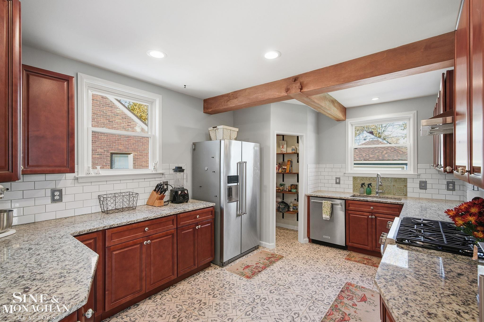 220 Newport Street, Detroit, MI 48215 — Photo 11