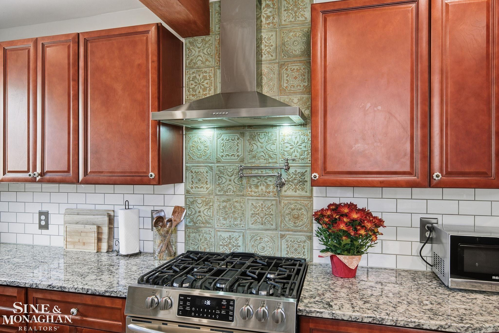 220 Newport Street, Detroit, MI 48215 — Photo 14