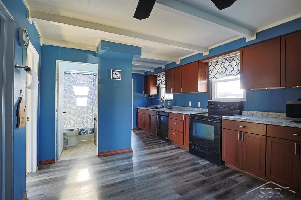 305 W Benjamin Street, Linwood, MI 48634 — Photo 9