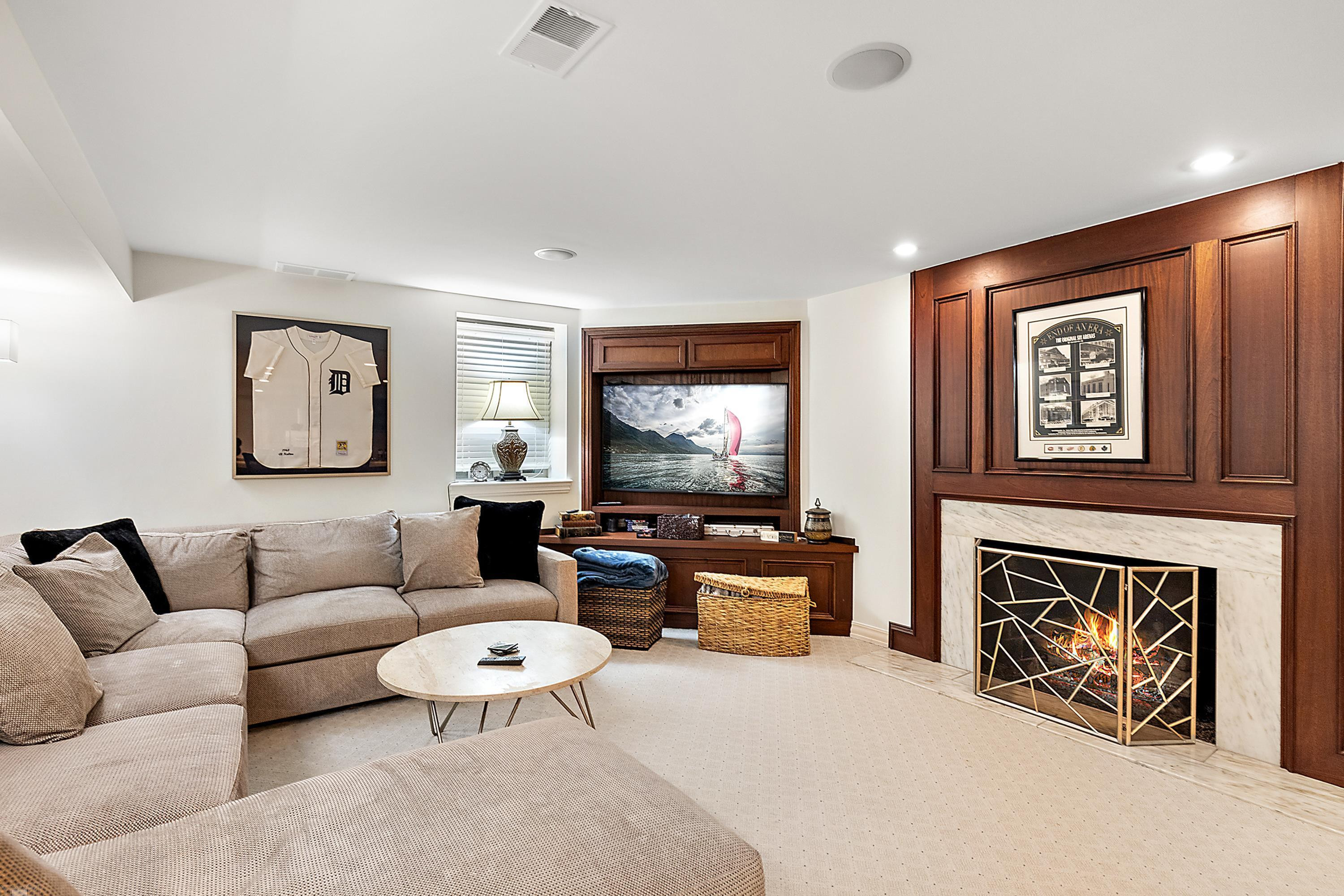 10 Webber Place, Grosse Pointe Shores, MI 48236 — Photo 70