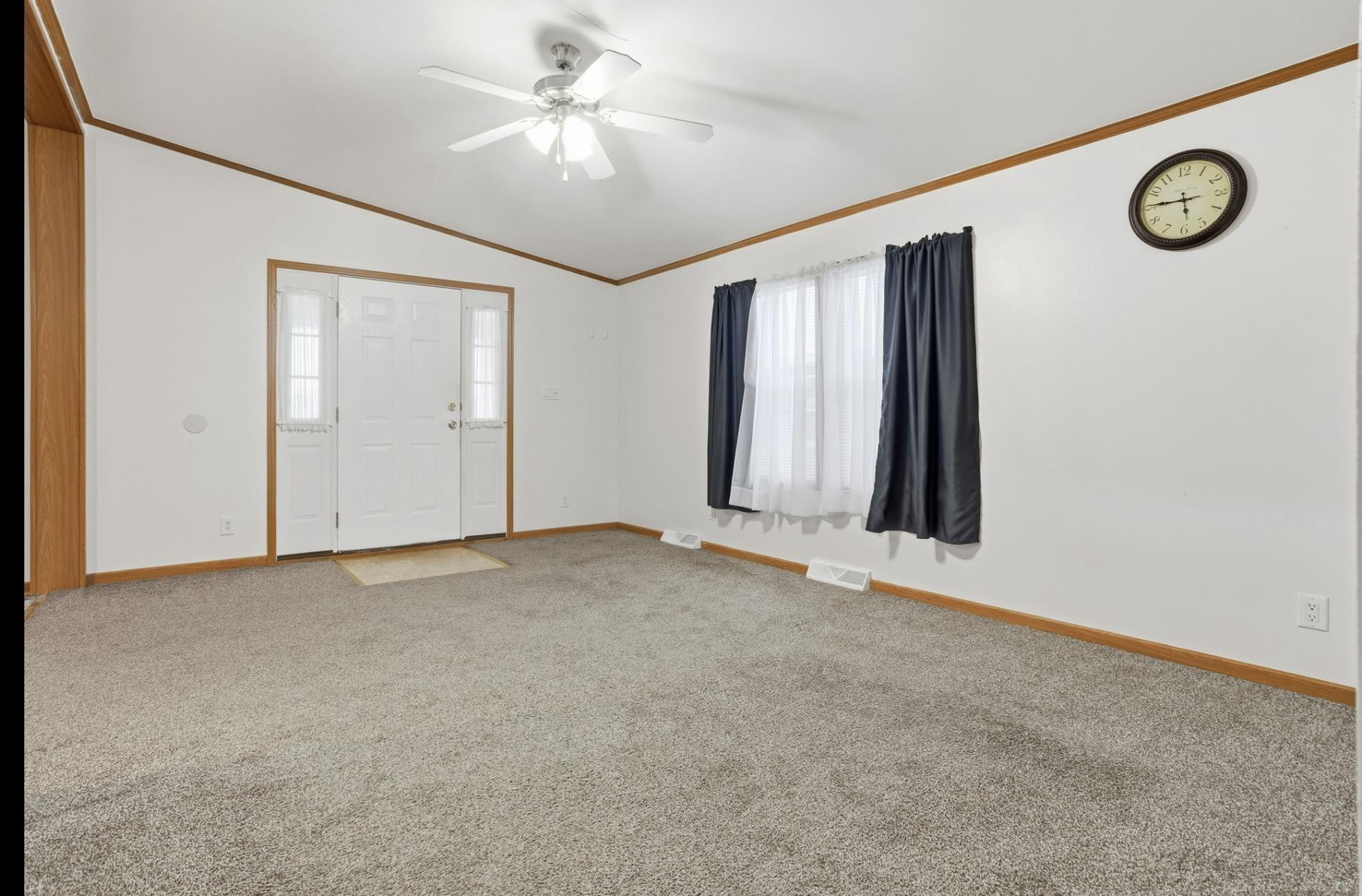 1105 Forest Lane, MI — Photo 8