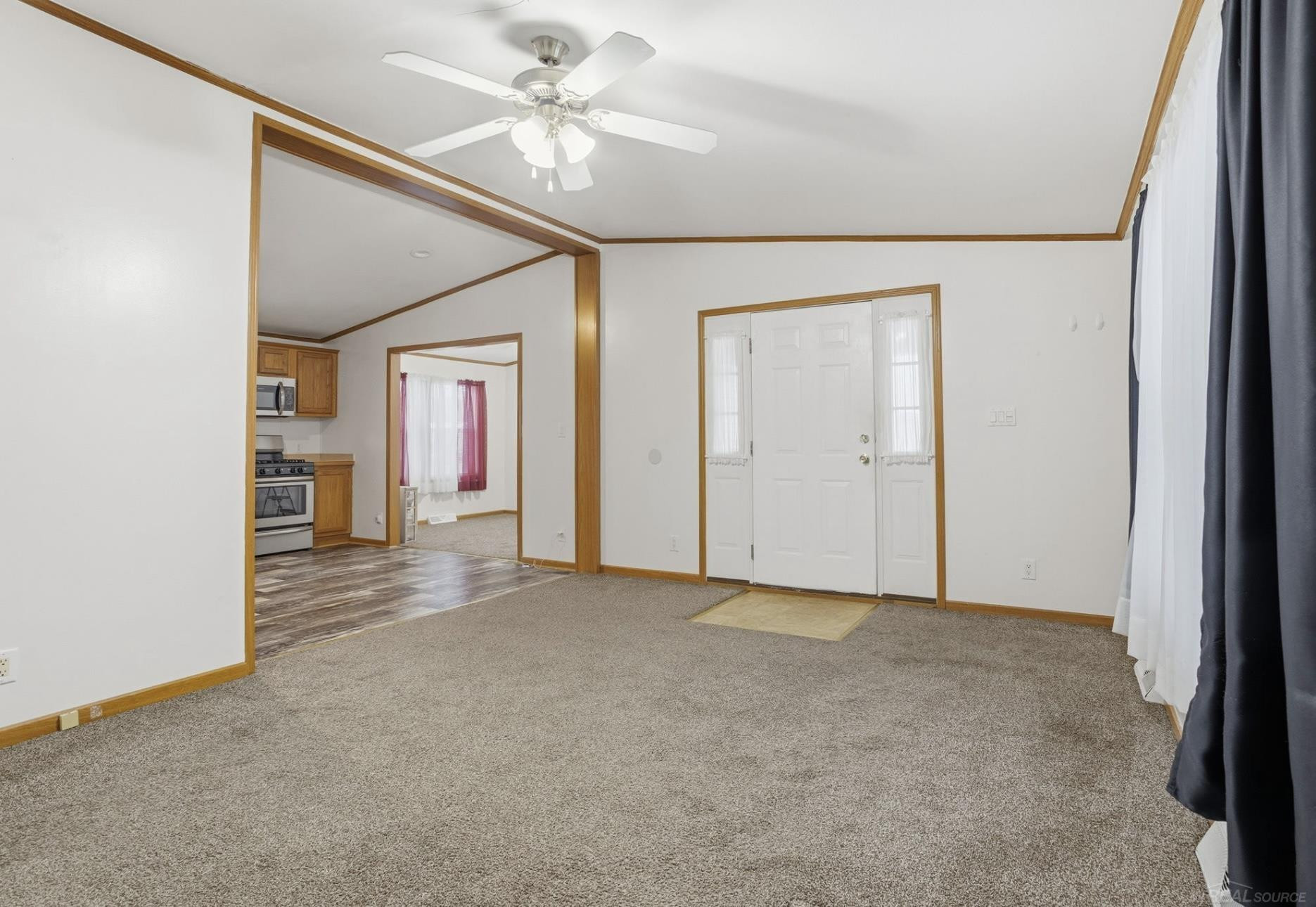 1105 Forest Lane, MI — Photo 9