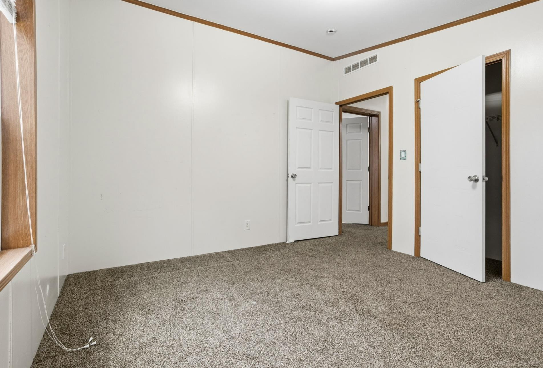 1105 Forest Lane, MI — Photo 18