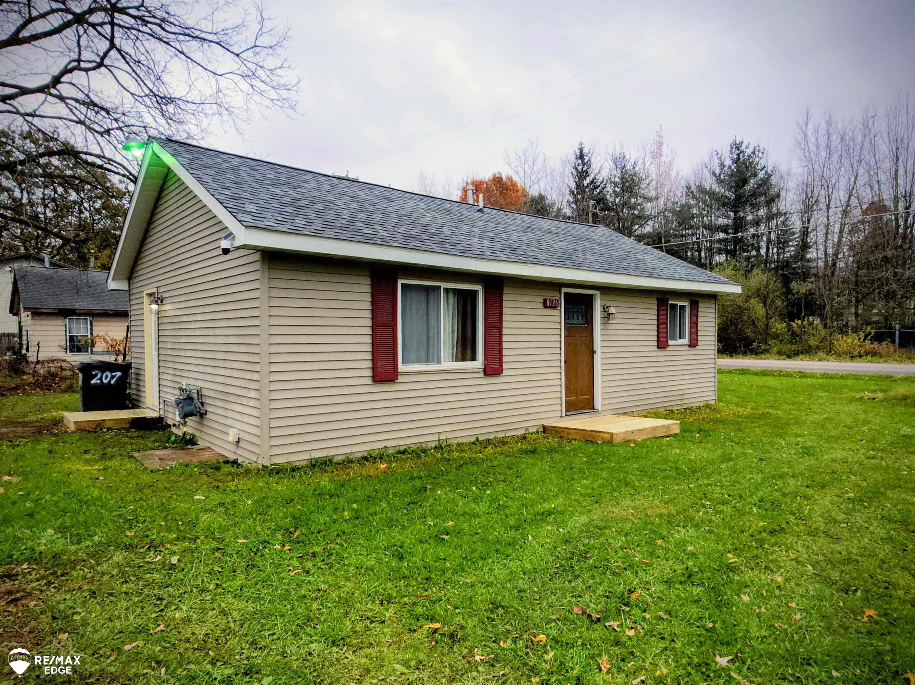 8136 Nixon Avenue, Mount Morris, MI 48458 — Photo 3