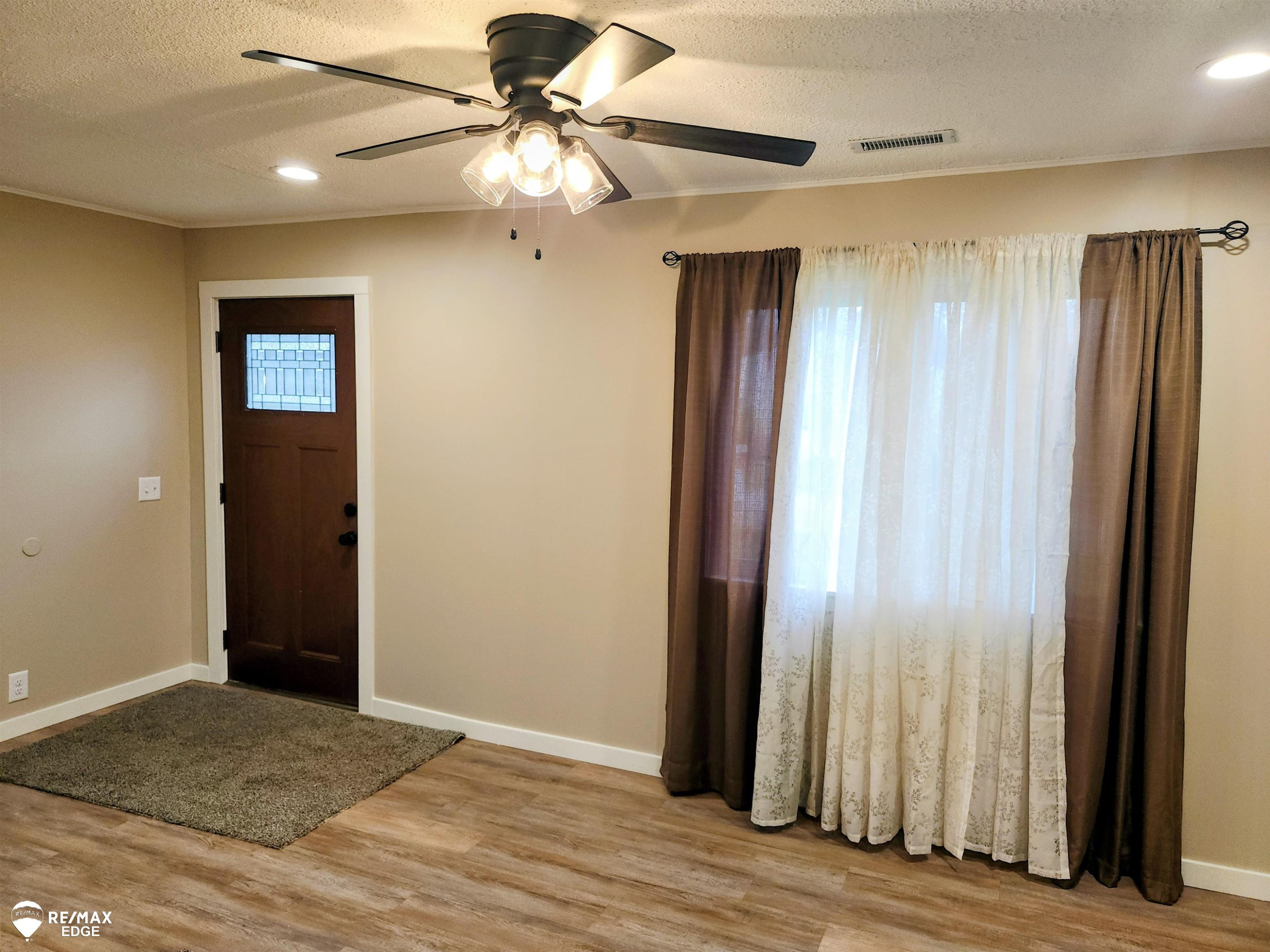 8136 Nixon Avenue, Mount Morris, MI 48458 — Photo 4