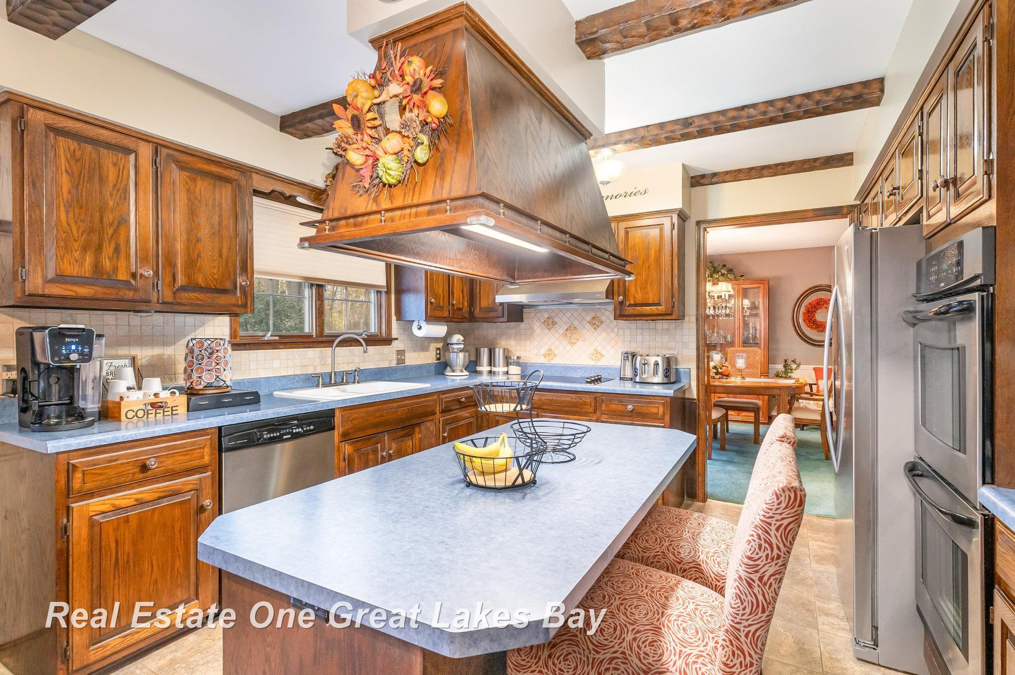 3021 Vessy Drive, Saginaw, MI 48601 — Photo 8
