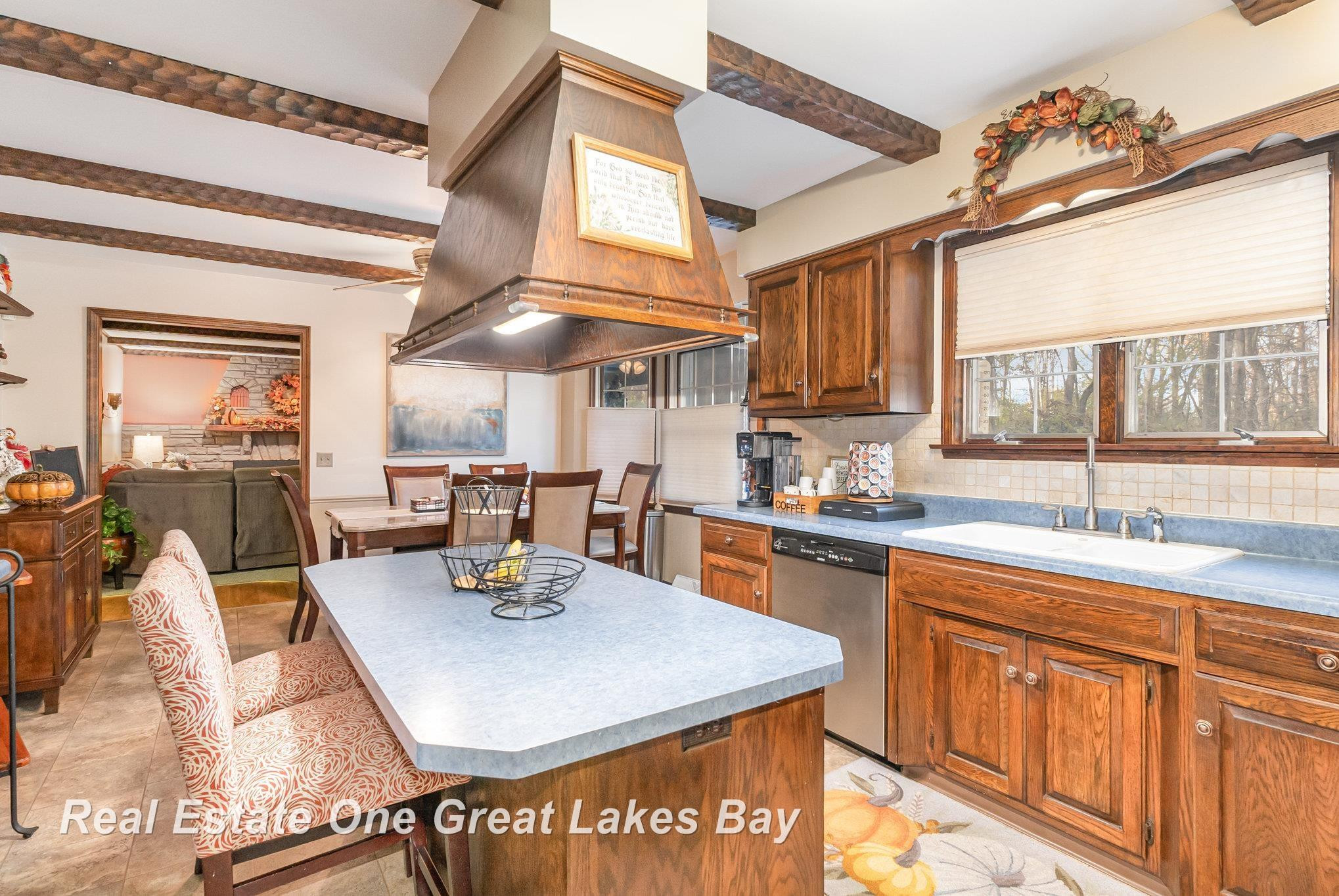 3021 Vessy Drive, Saginaw, MI 48601 — Photo 10