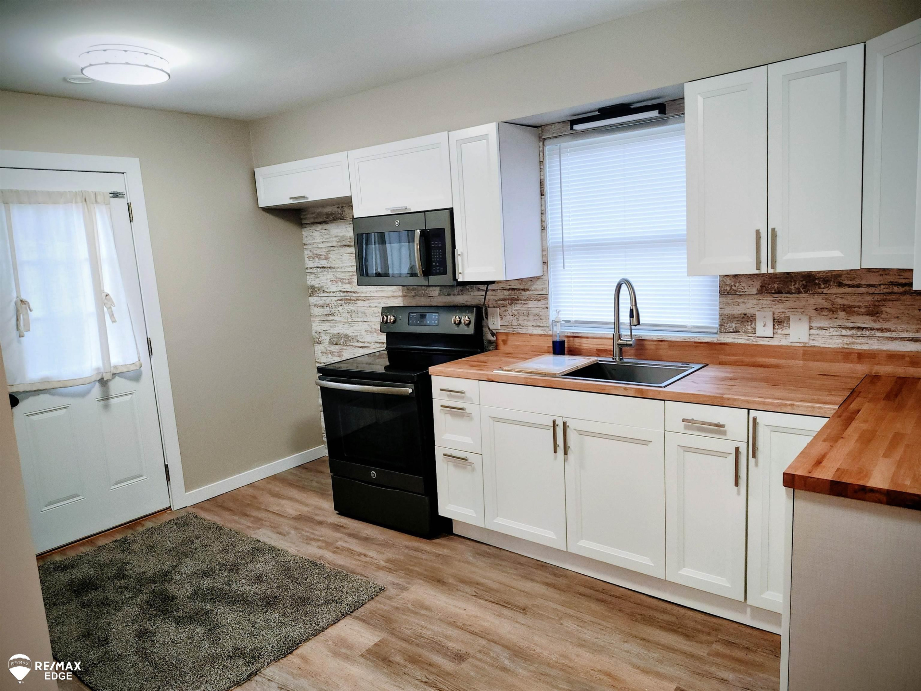8136 Nixon Avenue, Mount Morris, MI 48458 — Photo 8