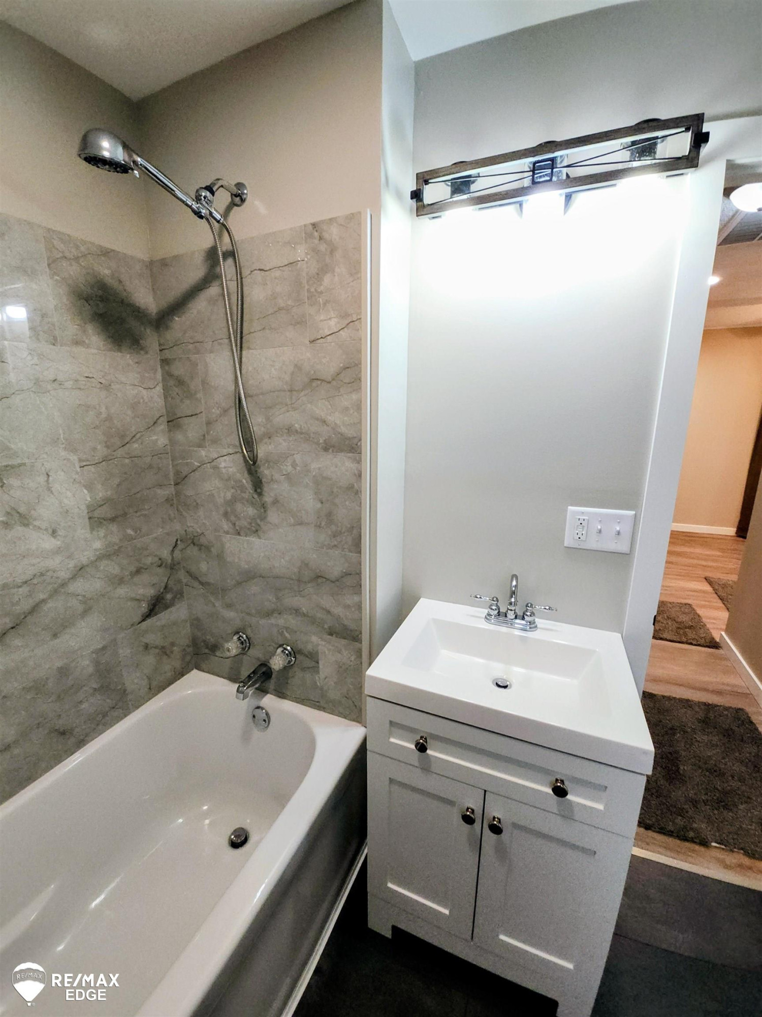 8136 Nixon Avenue, Mount Morris, MI 48458 — Photo 11