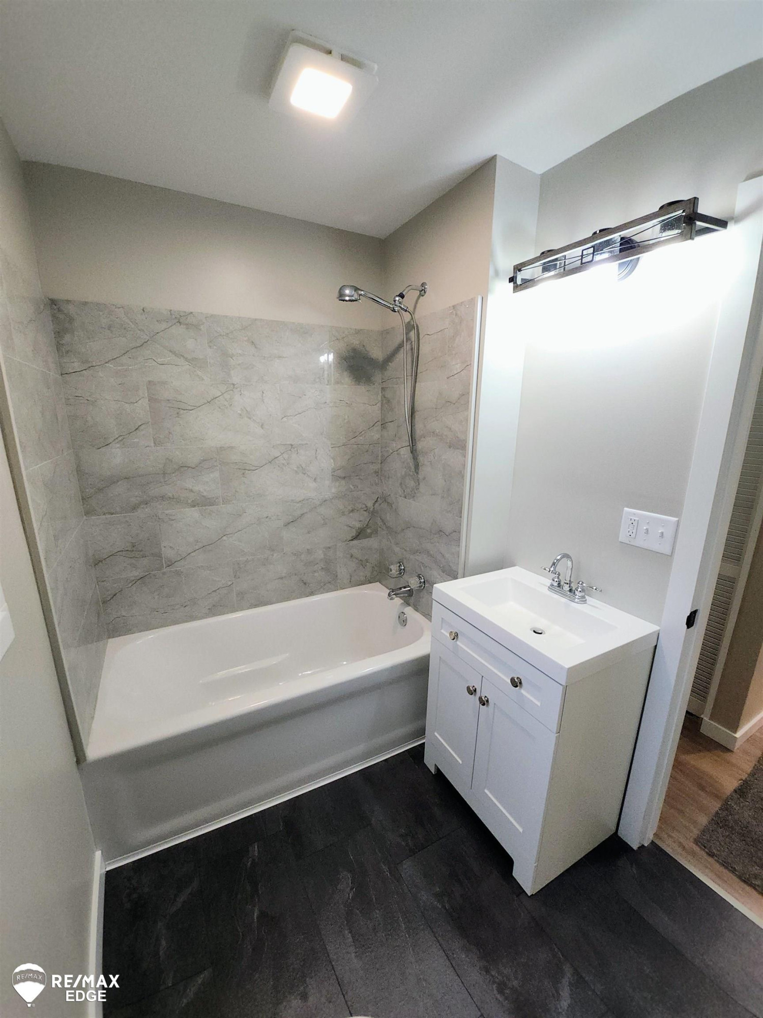 8136 Nixon Avenue, Mount Morris, MI 48458 — Photo 13