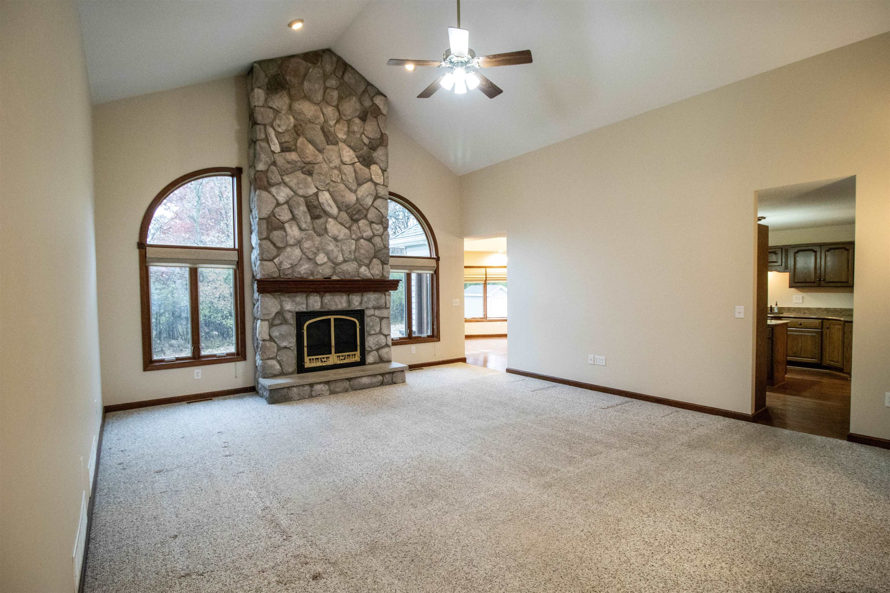 8364 Oak Ridge Drive, MI — Photo 3