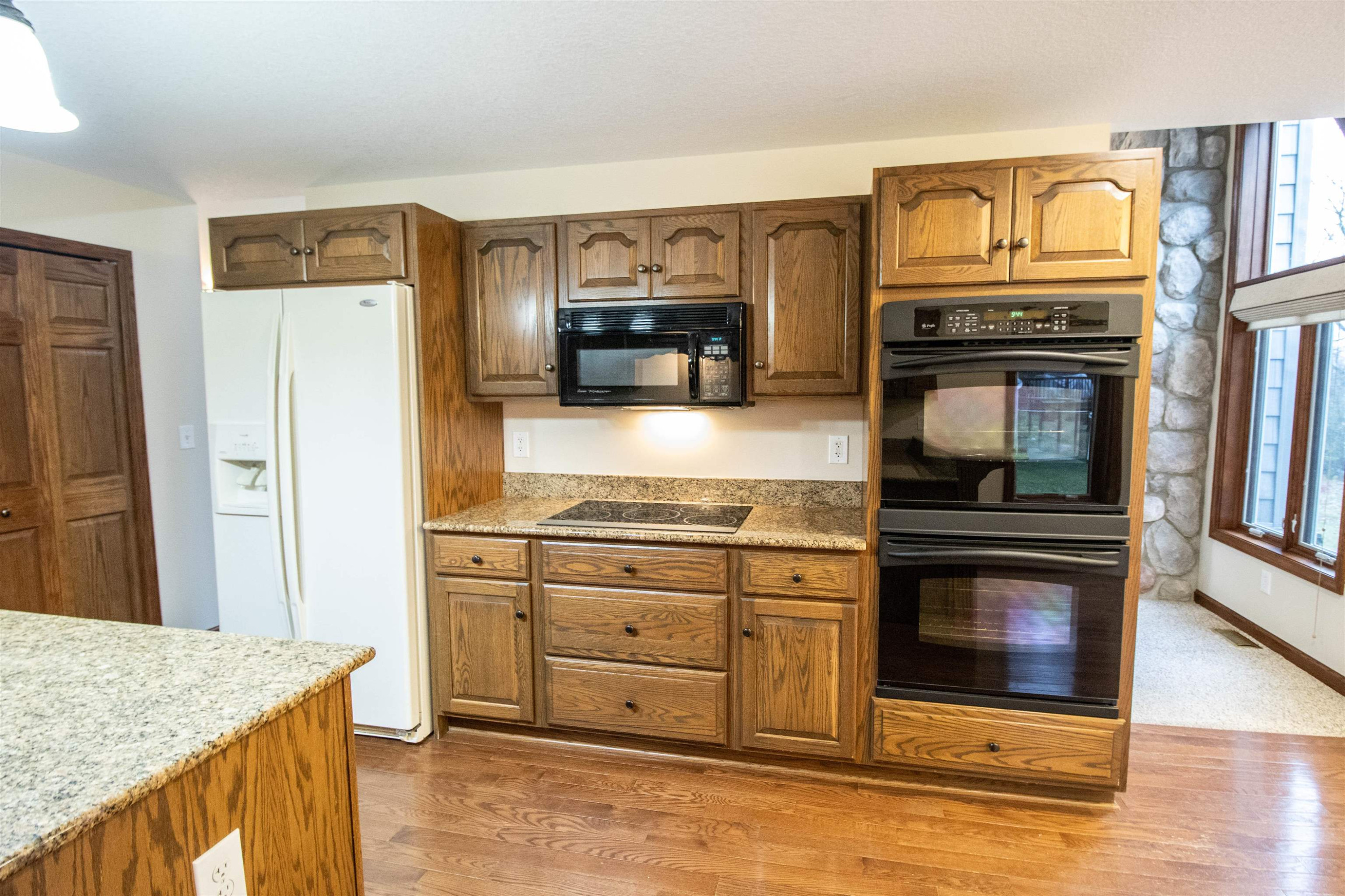 8364 Oak Ridge Drive, MI — Photo 10