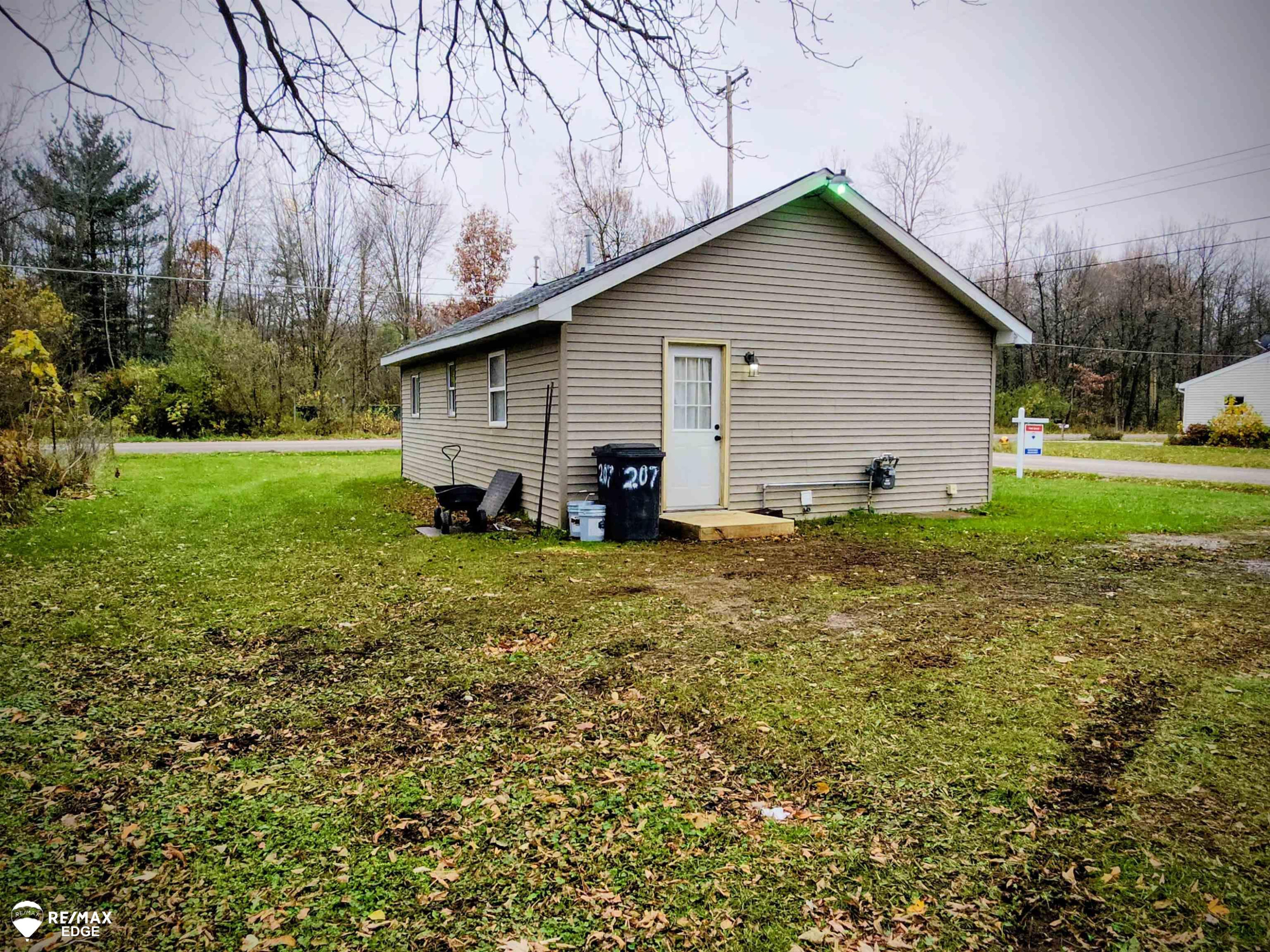 8136 Nixon Avenue, Mount Morris, MI 48458 — Photo 22