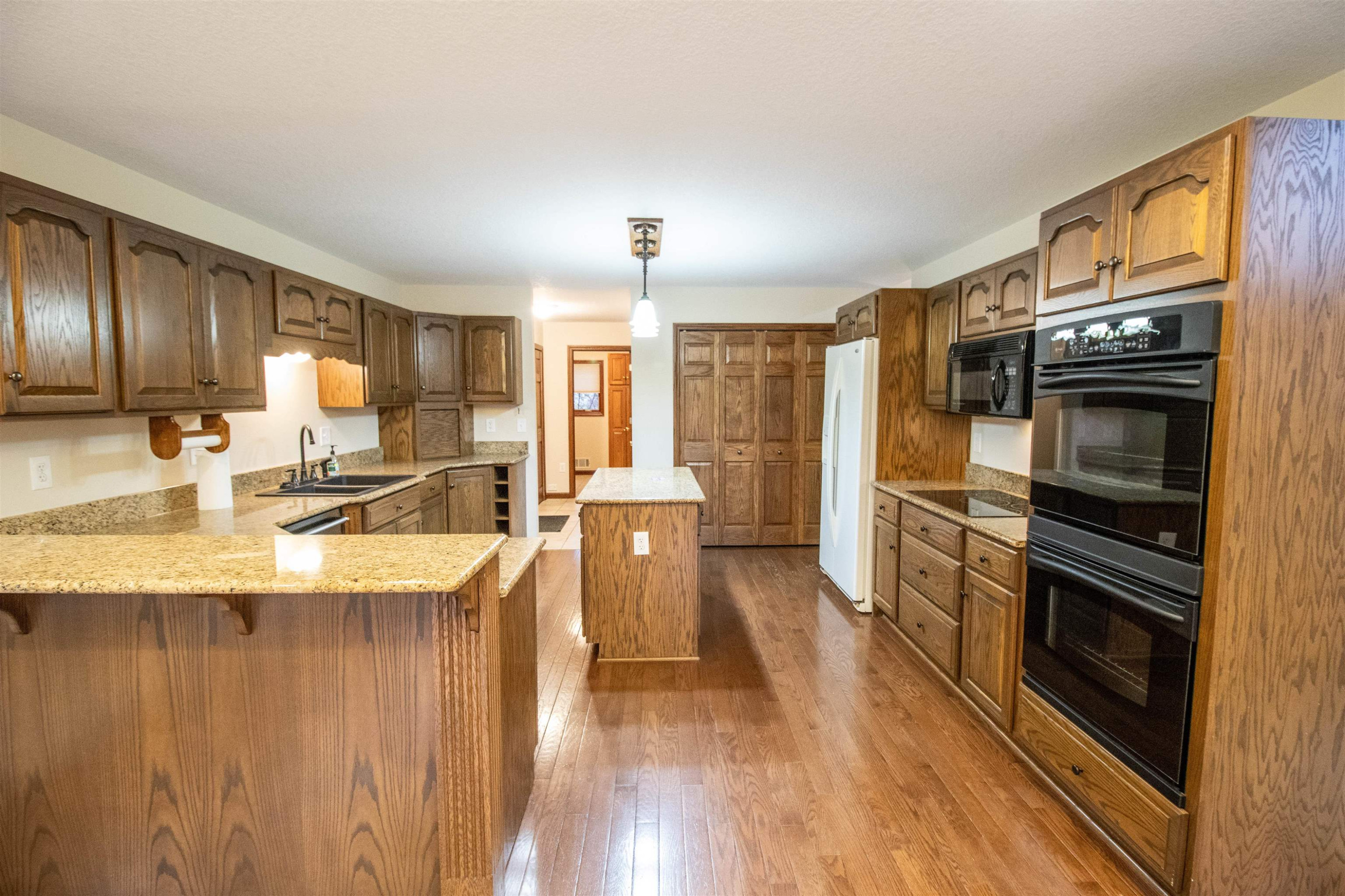 8364 Oak Ridge Drive, MI — Photo 12
