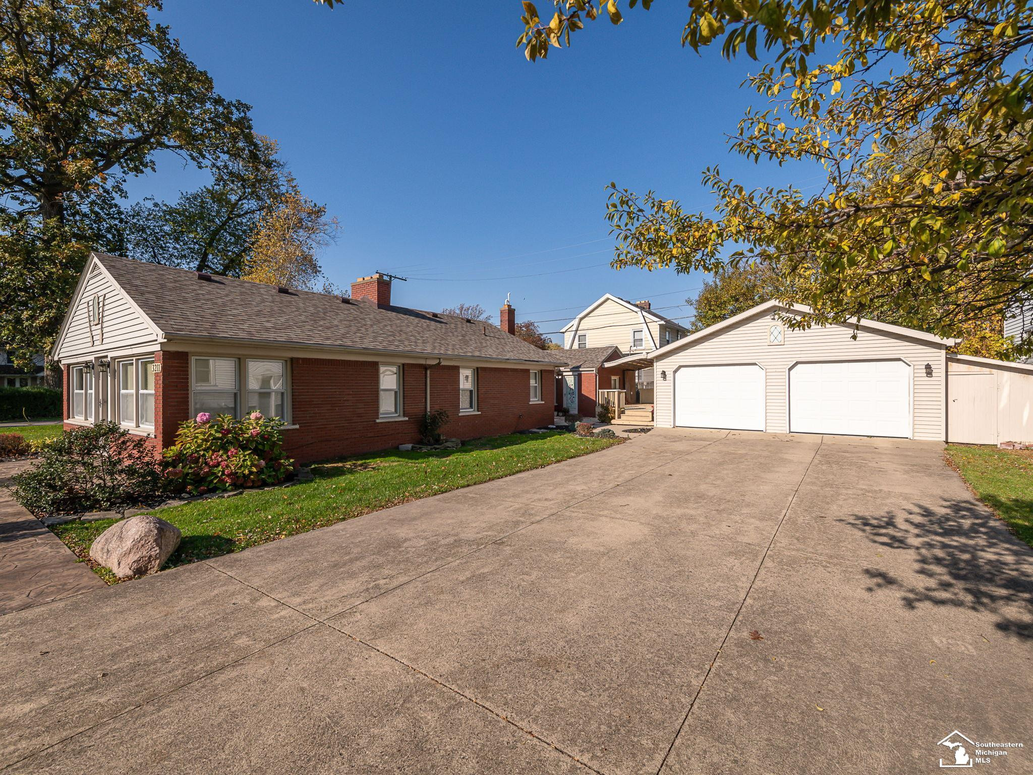 3211 Parkwood Street, Monroe, MI 48162 — Photo 3