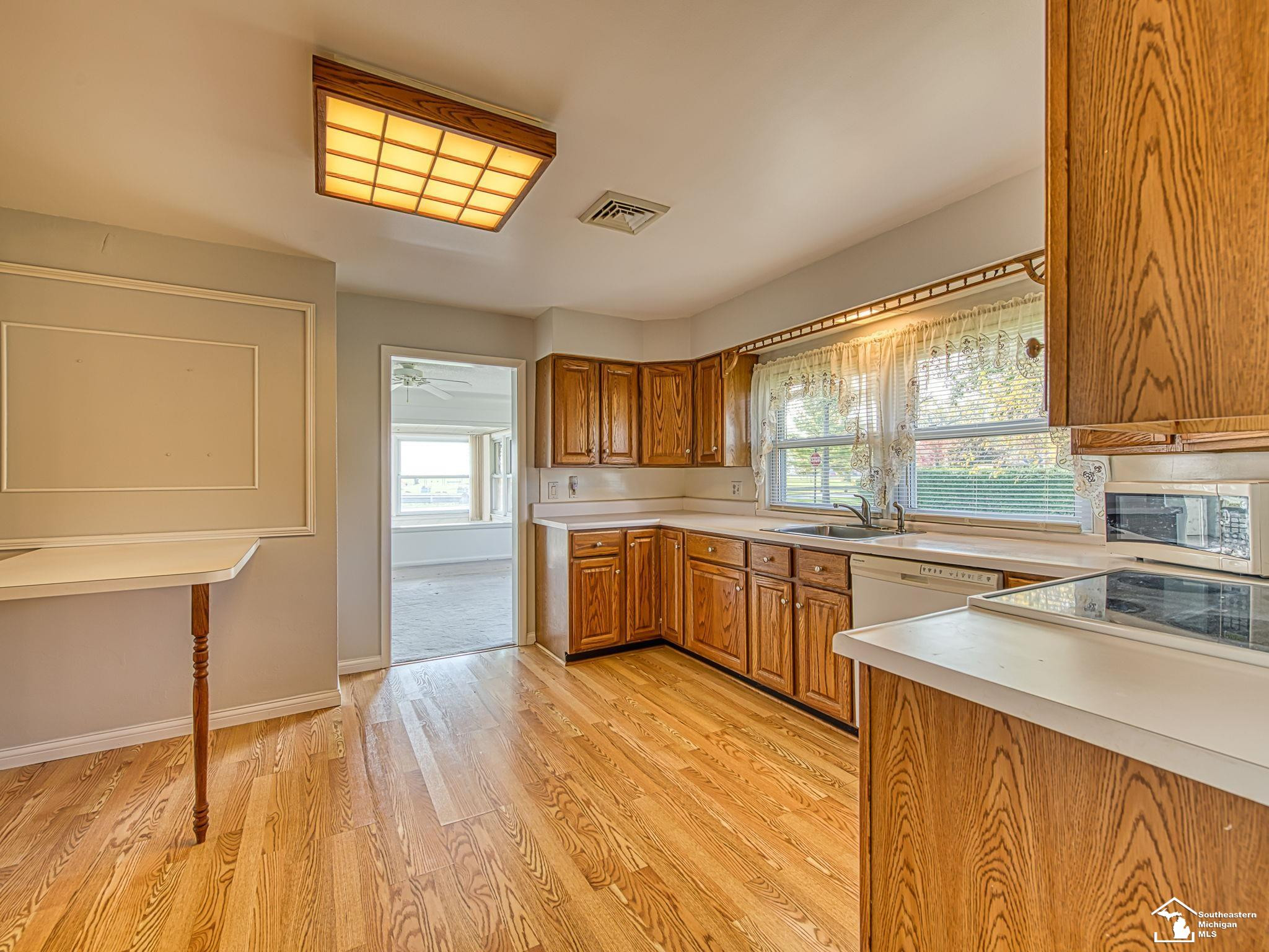 3211 Parkwood Street, Monroe, MI 48162 — Photo 10