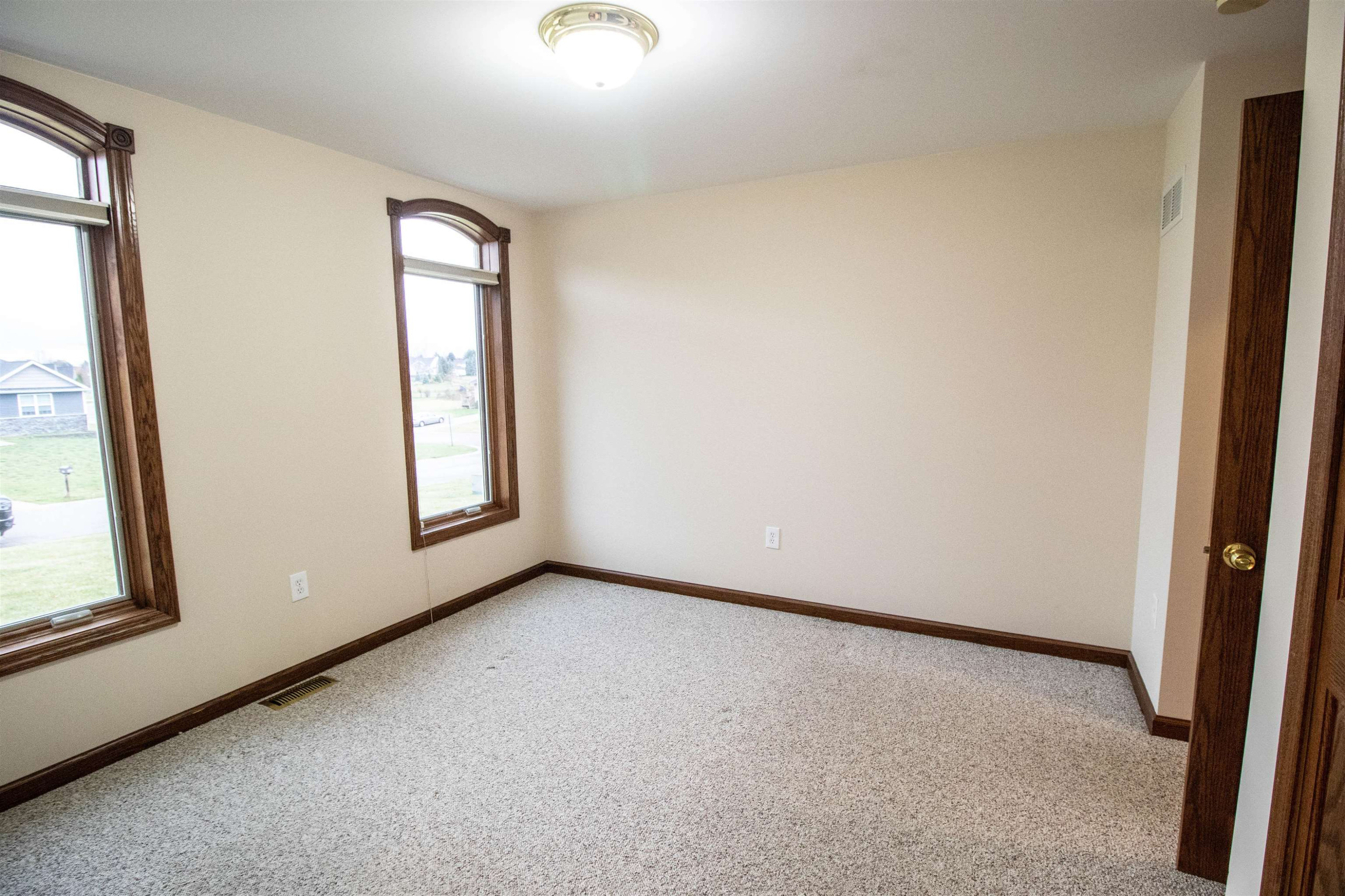 8364 Oak Ridge Drive, MI — Photo 20