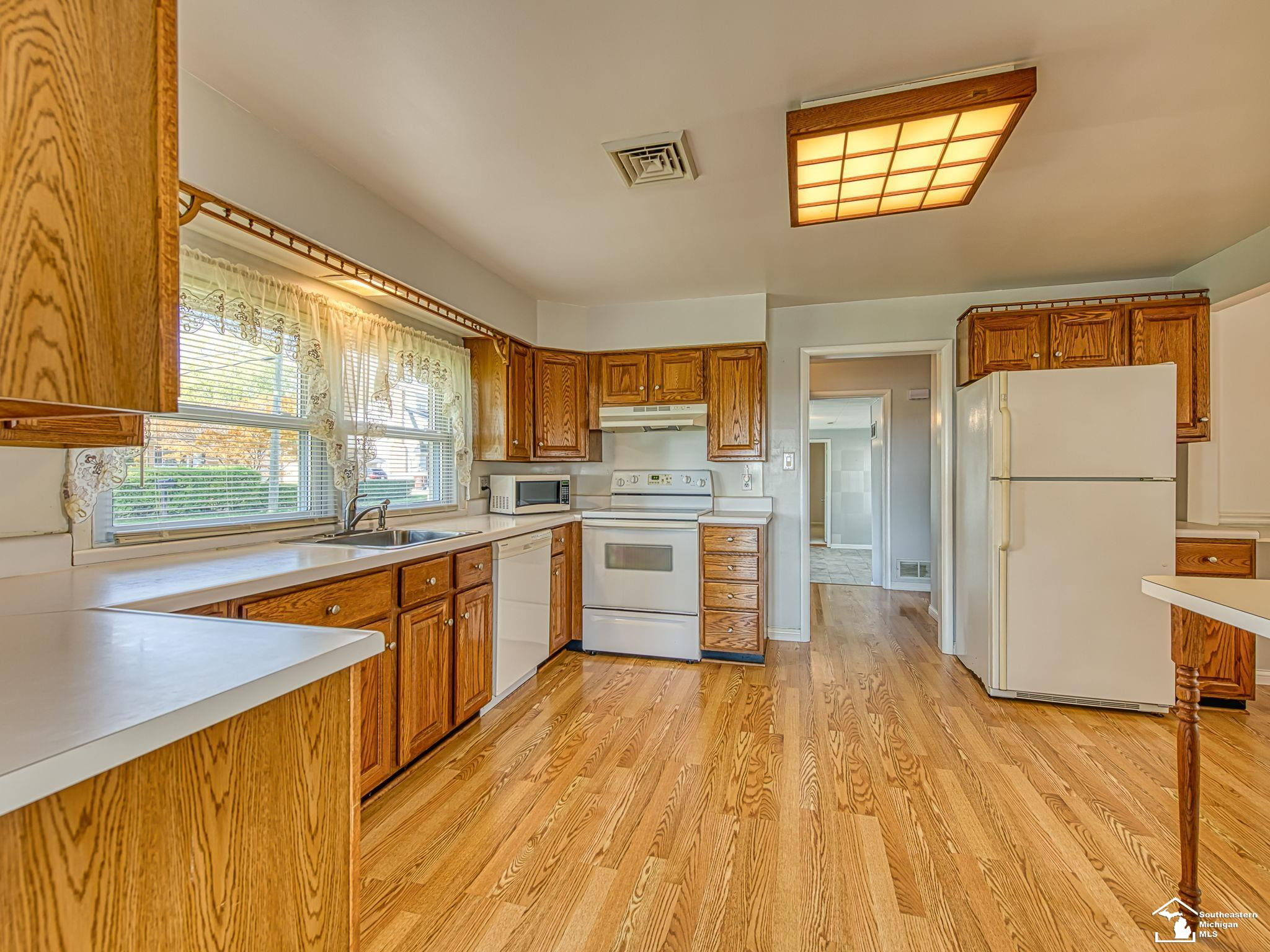 3211 Parkwood Street, Monroe, MI 48162 — Photo 13