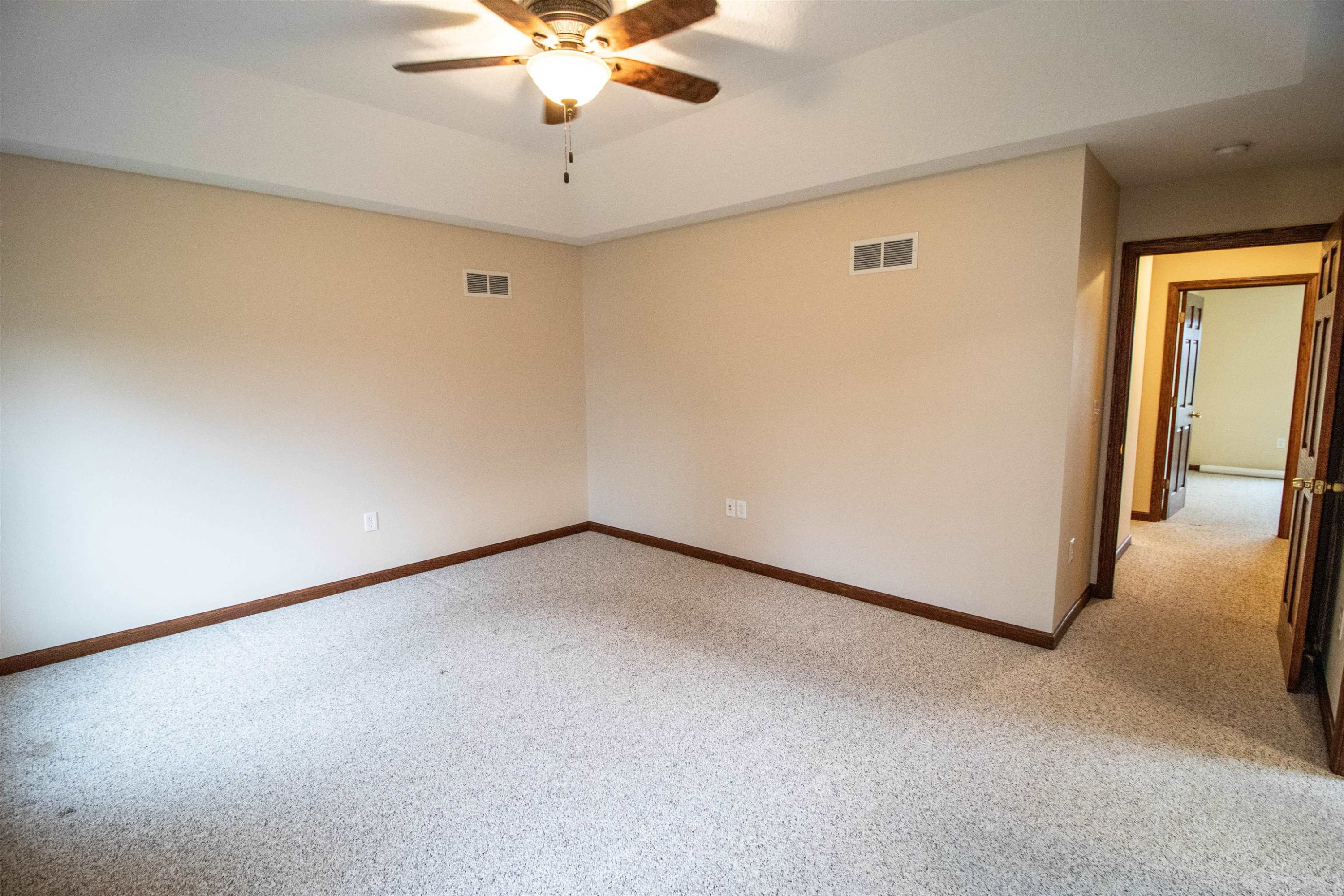 8364 Oak Ridge Drive, MI — Photo 33