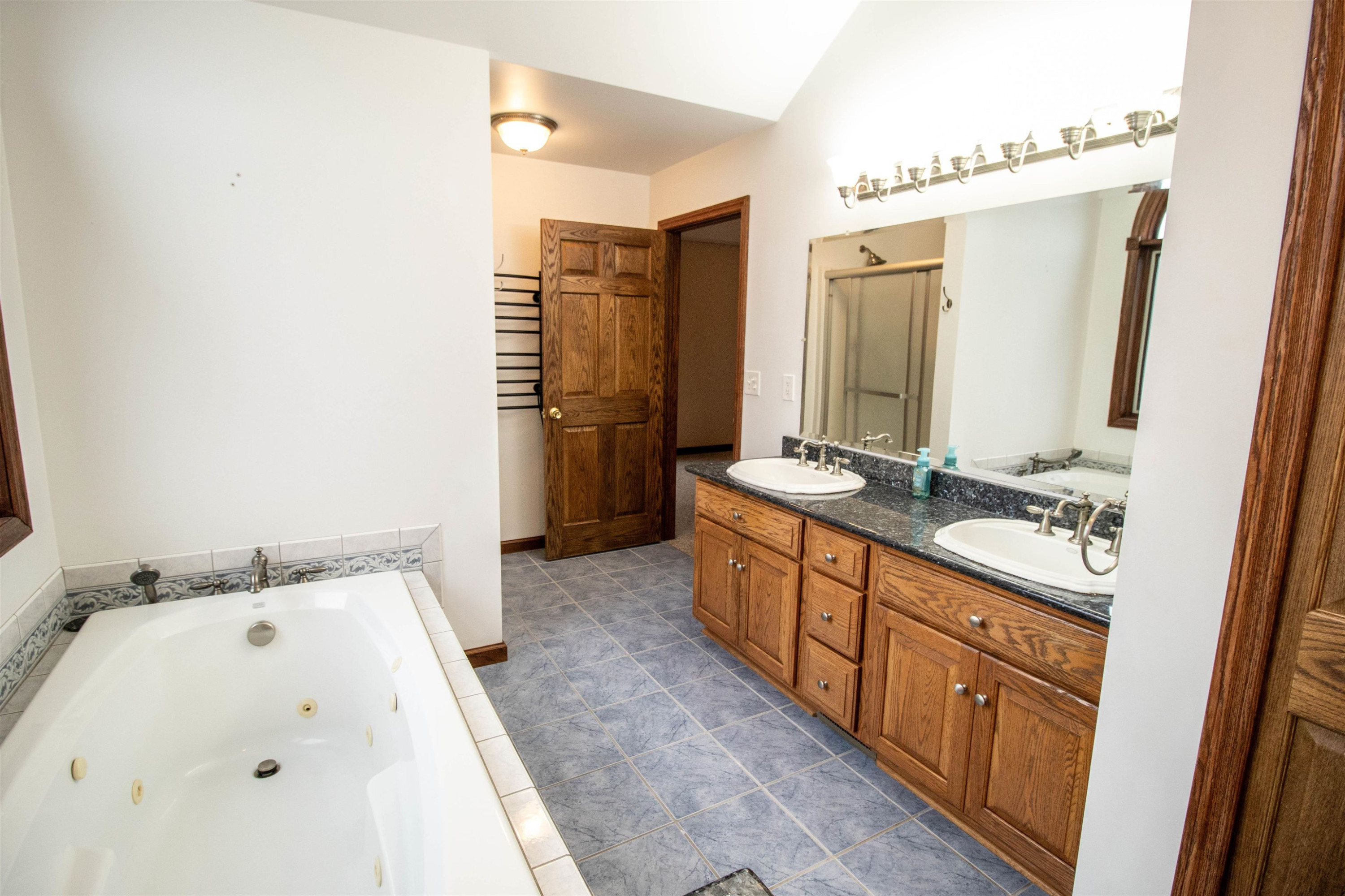 8364 Oak Ridge Drive, MI — Photo 37