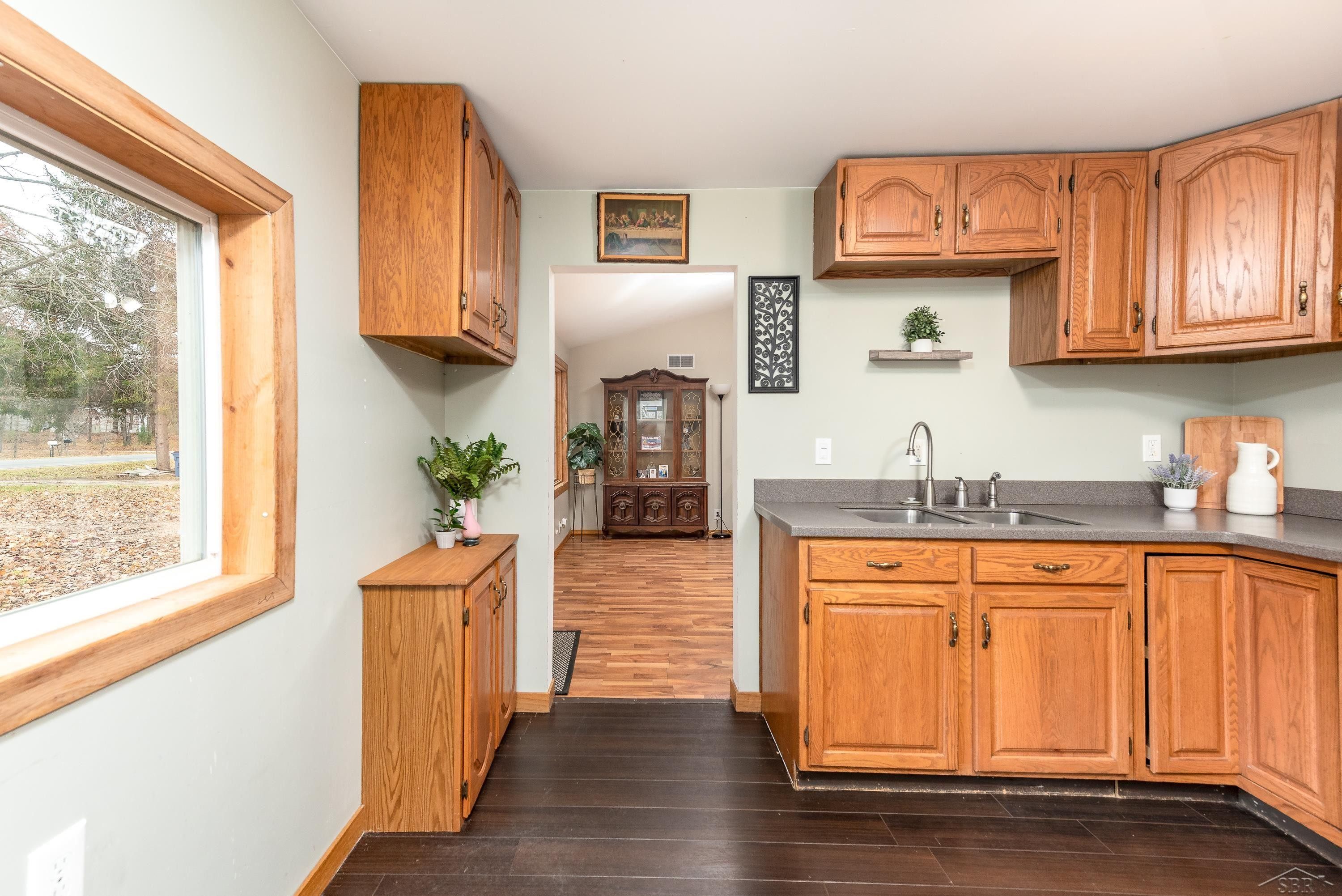 428 S 8 Mile Road, Midland, MI 48640 — Photo 10