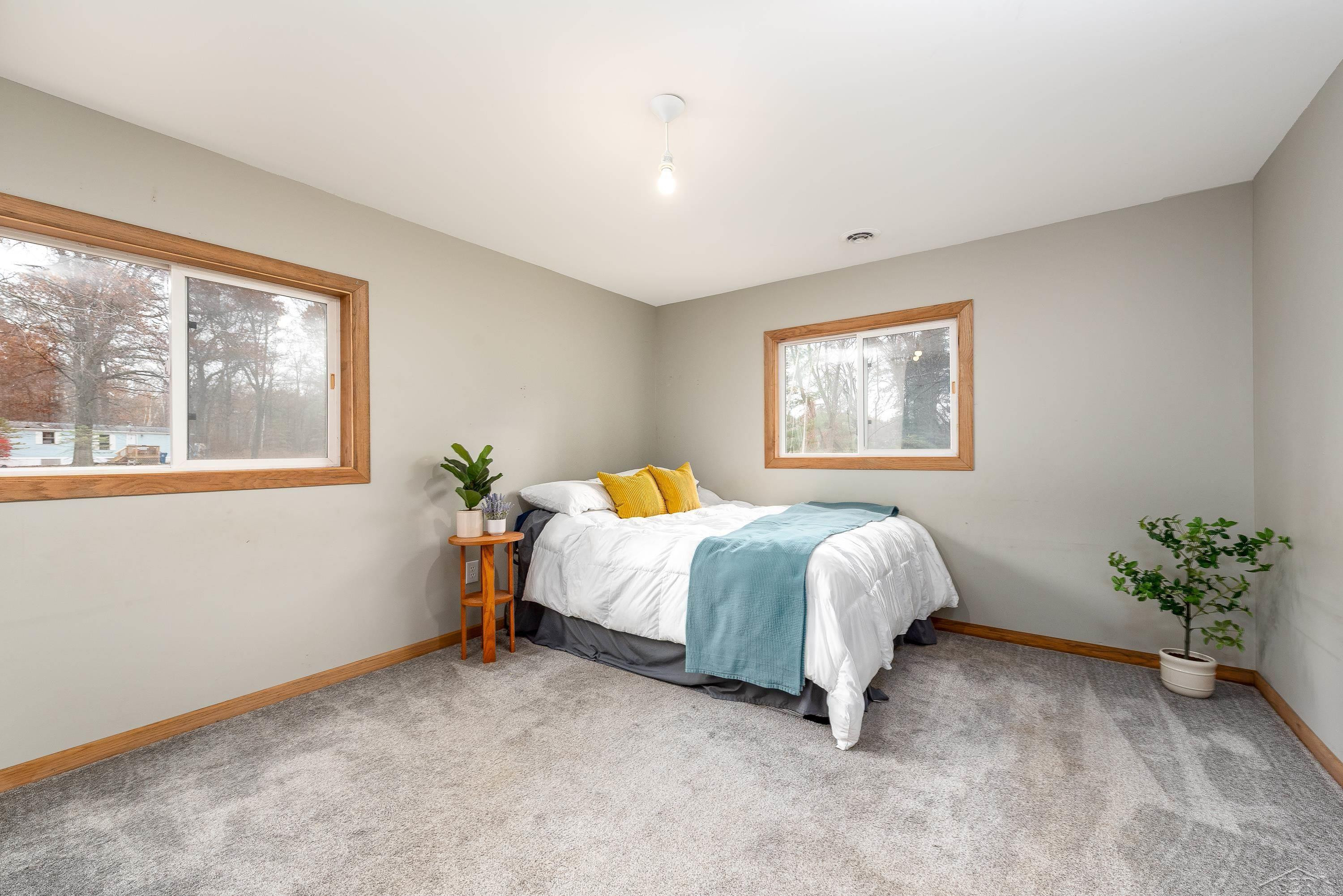 428 S 8 Mile Road, Midland, MI 48640 — Photo 13