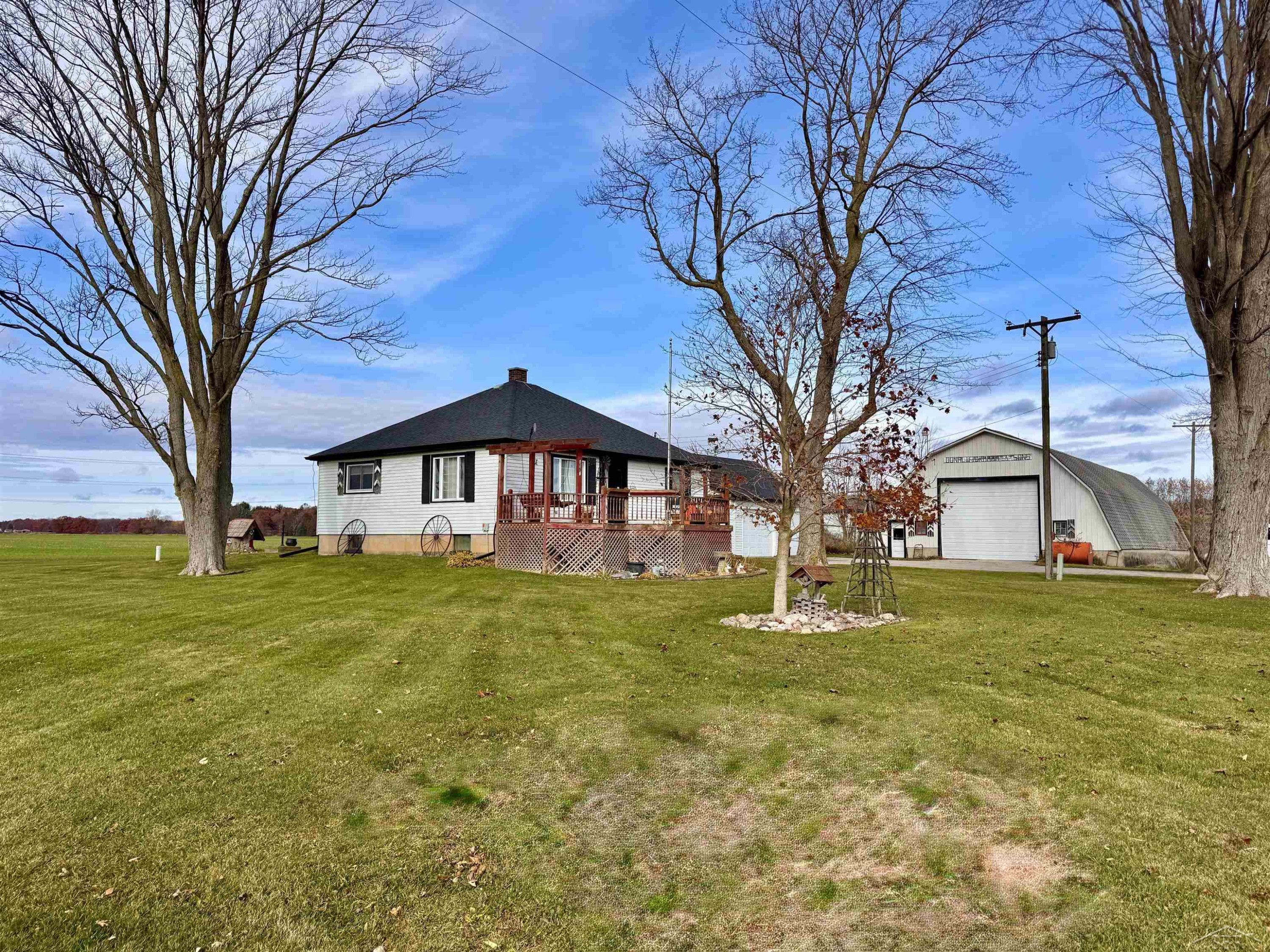 4190 S Raucholz Road, Hemlock, MI 48626 — Photo 3
