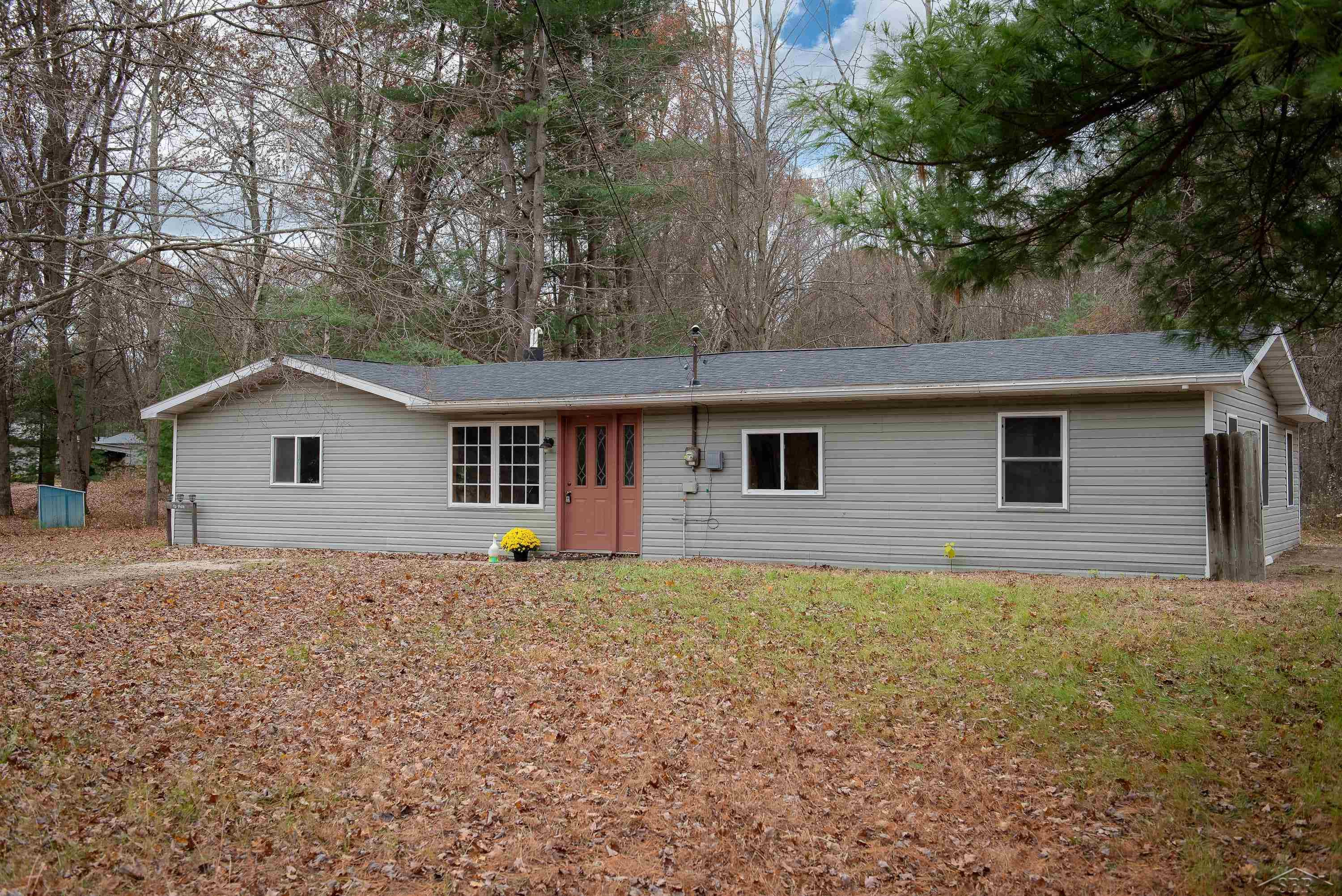 428 S 8 Mile Road, Midland, MI 48640 — Photo 26