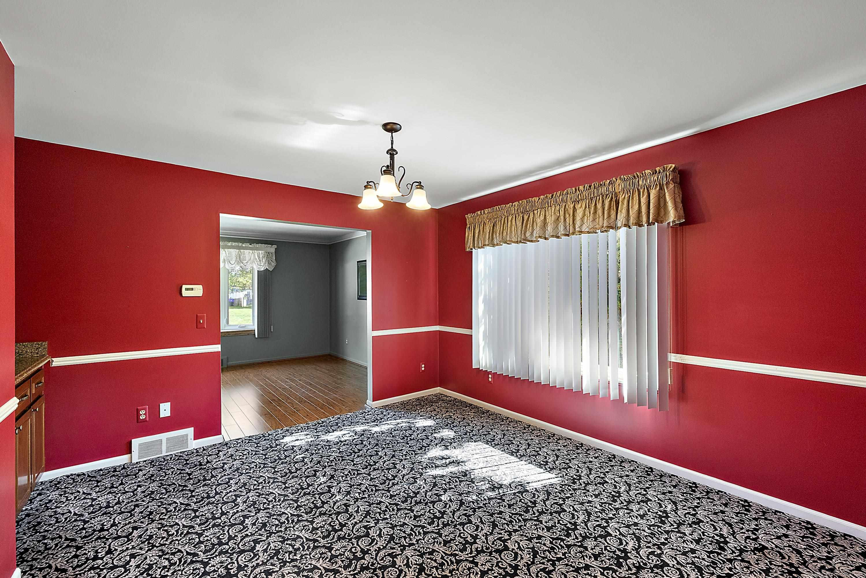 1050 Roslyn Road, Mount Clemens, MI 48043 — Photo 9