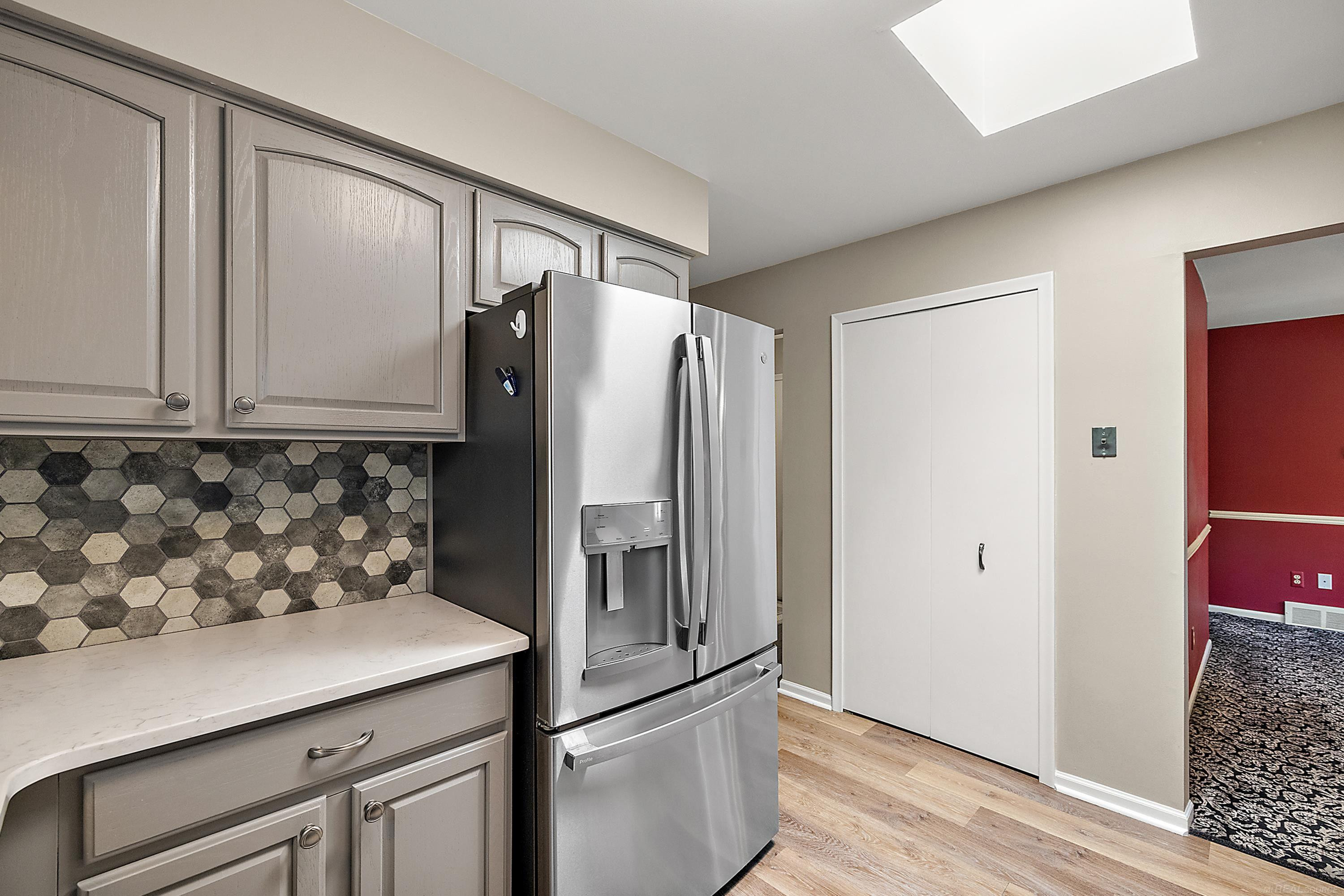 1050 Roslyn Road, Mount Clemens, MI 48043 — Photo 14