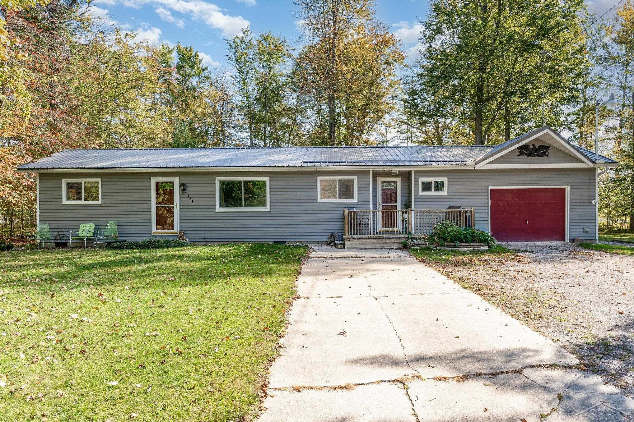 183 S Nine Mile Road, Midland, MI 48640 — front exterior