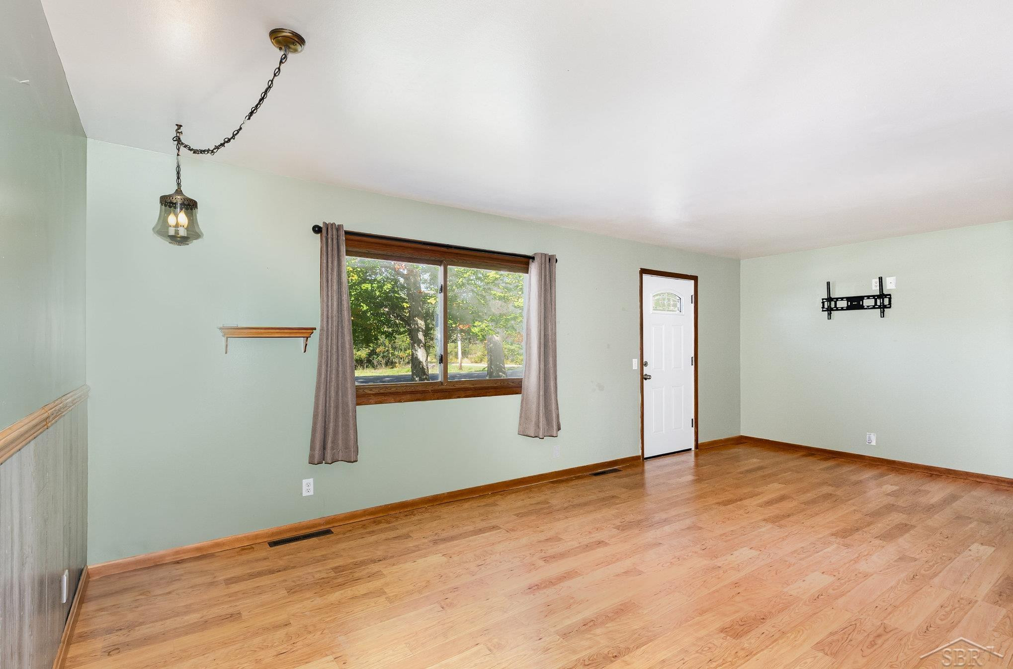 183 S Nine Mile Road, Midland, MI 48640 — Photo 3