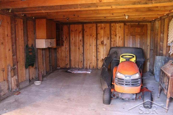 183 S Nine Mile Road, Midland, MI 48640 — Photo 20