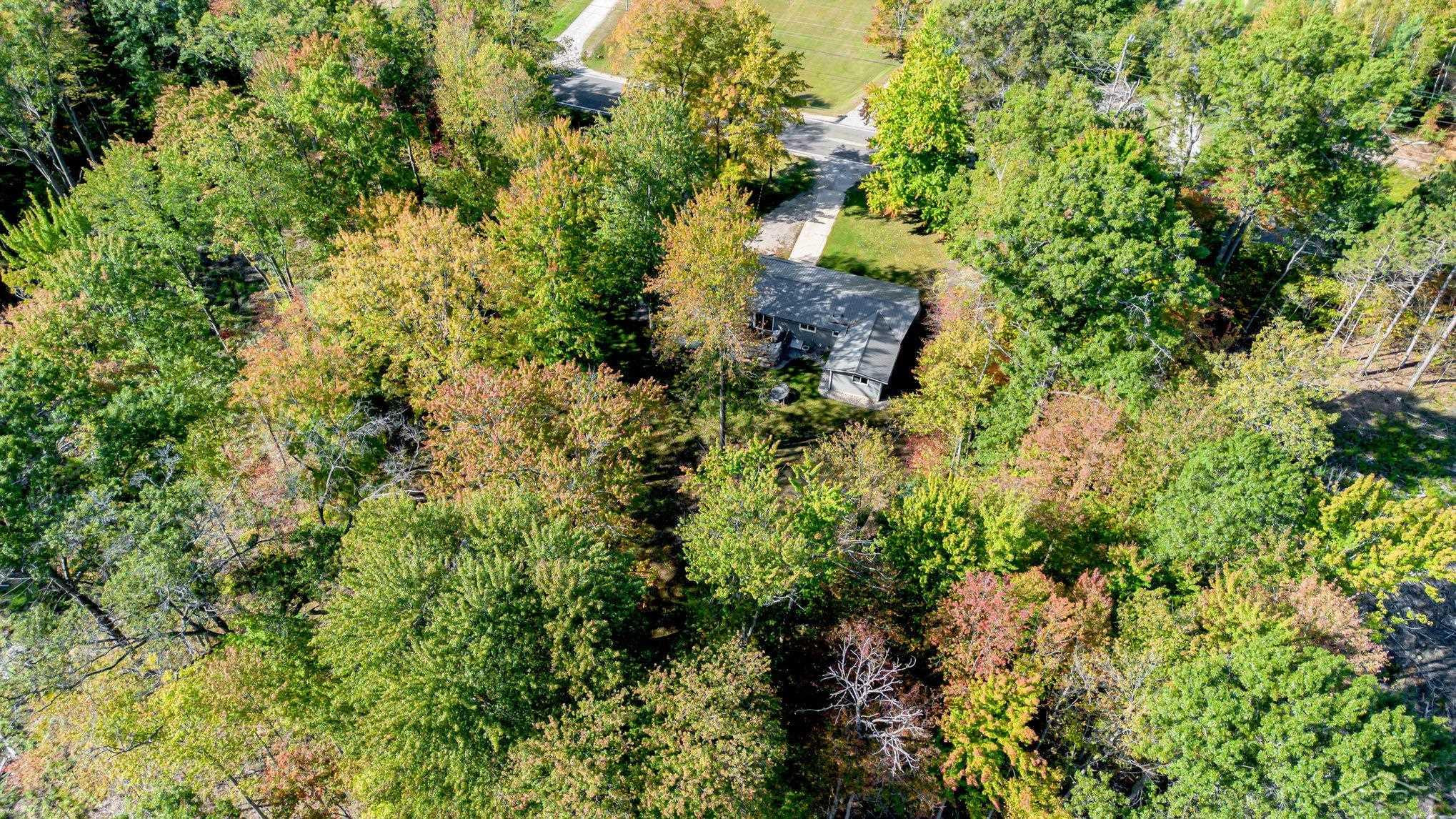 183 S Nine Mile Road, Midland, MI 48640 — Photo 27