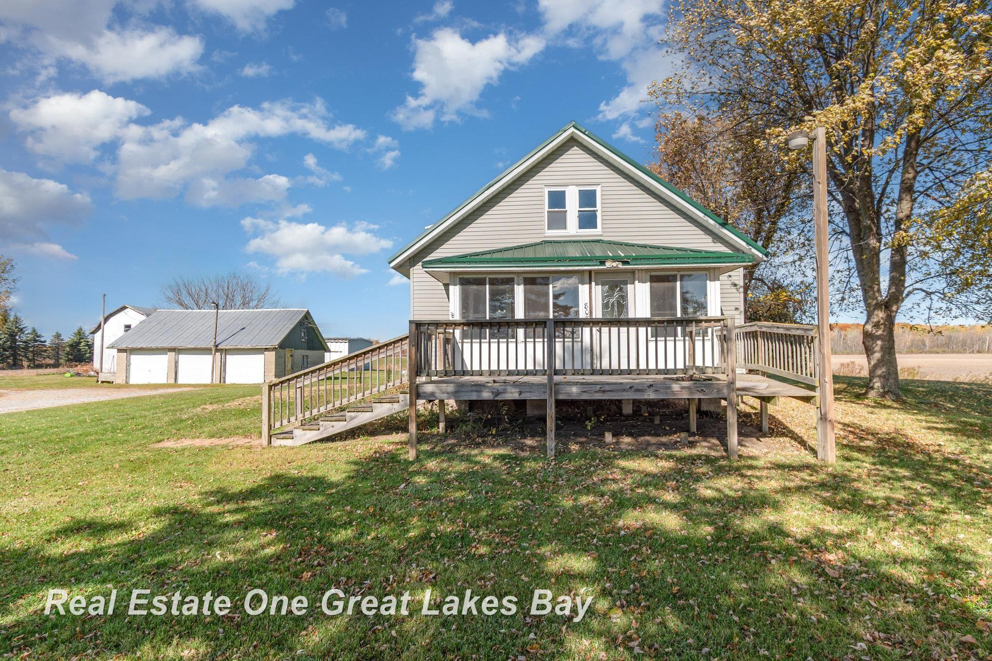 808 W Cody Estey Road, Pinconning, MI 48650 — front exterior