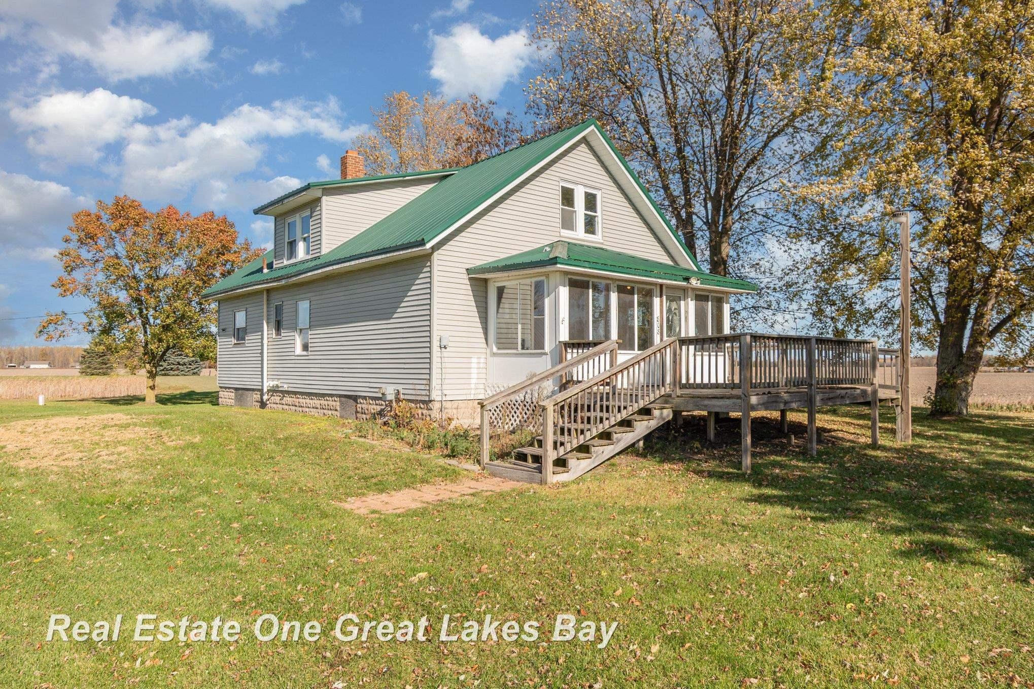 808 W Cody Estey Road, Pinconning, MI 48650 — Photo 2