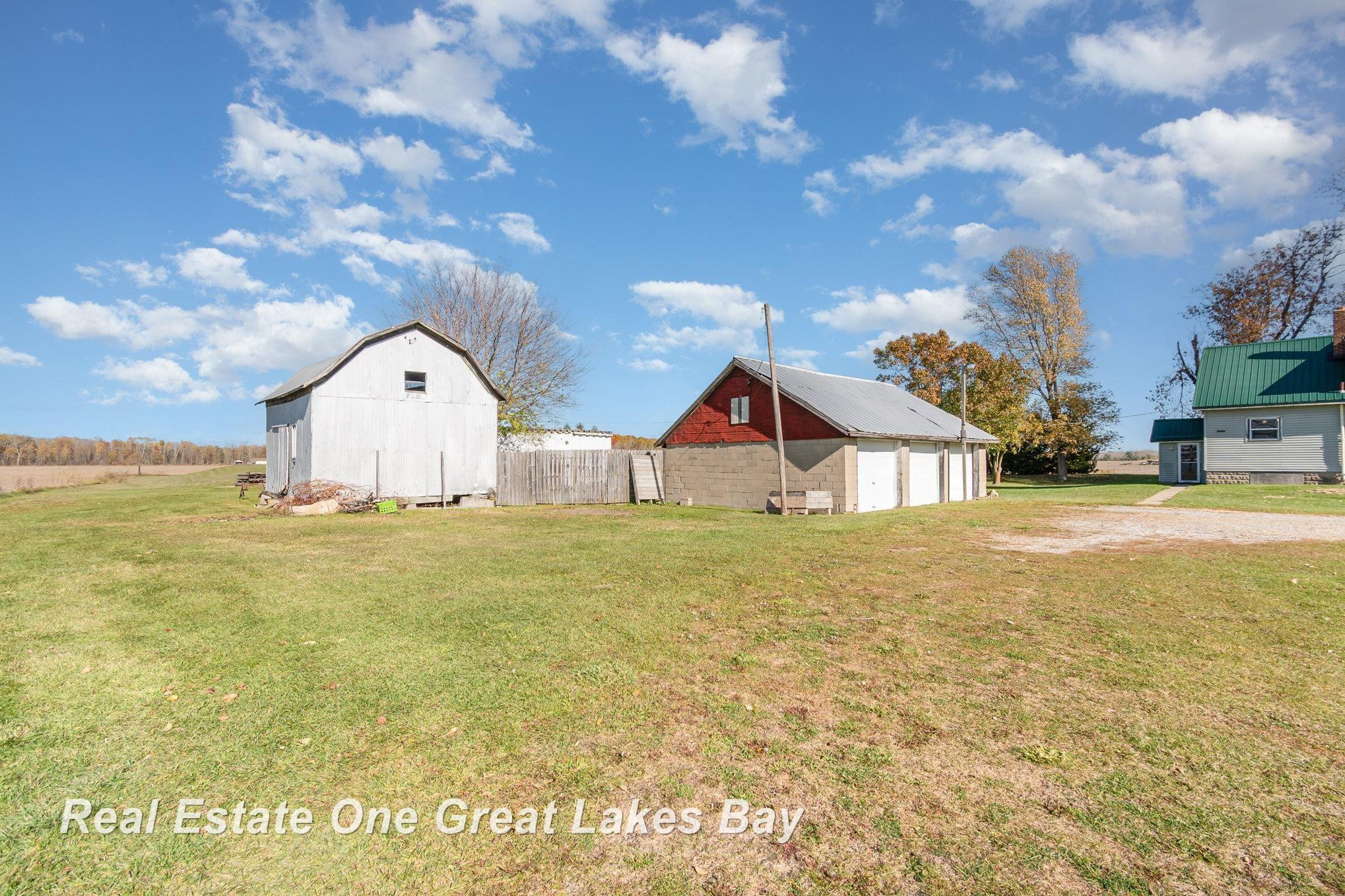 808 W Cody Estey Road, Pinconning, MI 48650 — Photo 24