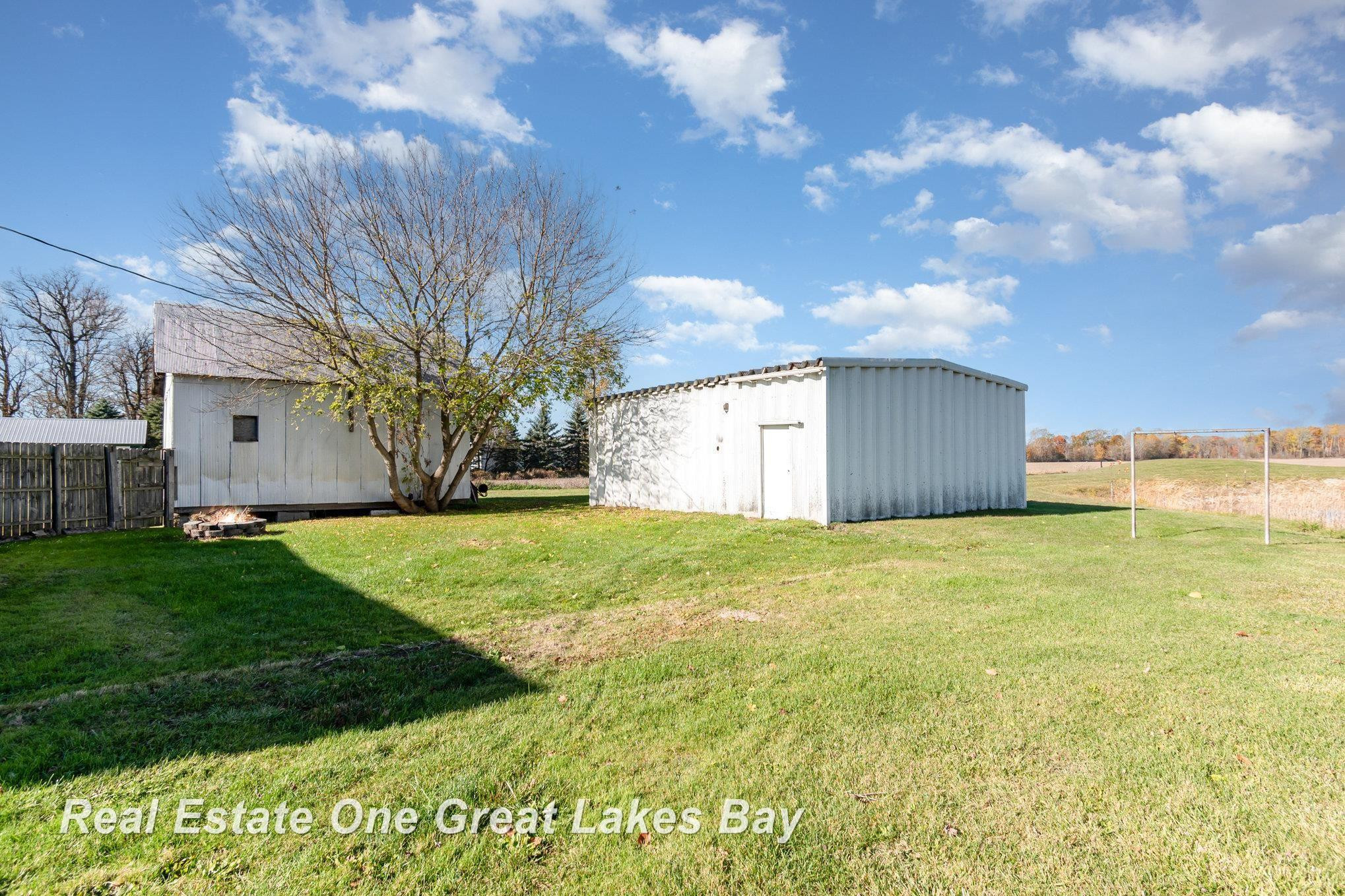 808 W Cody Estey Road, Pinconning, MI 48650 — Photo 25